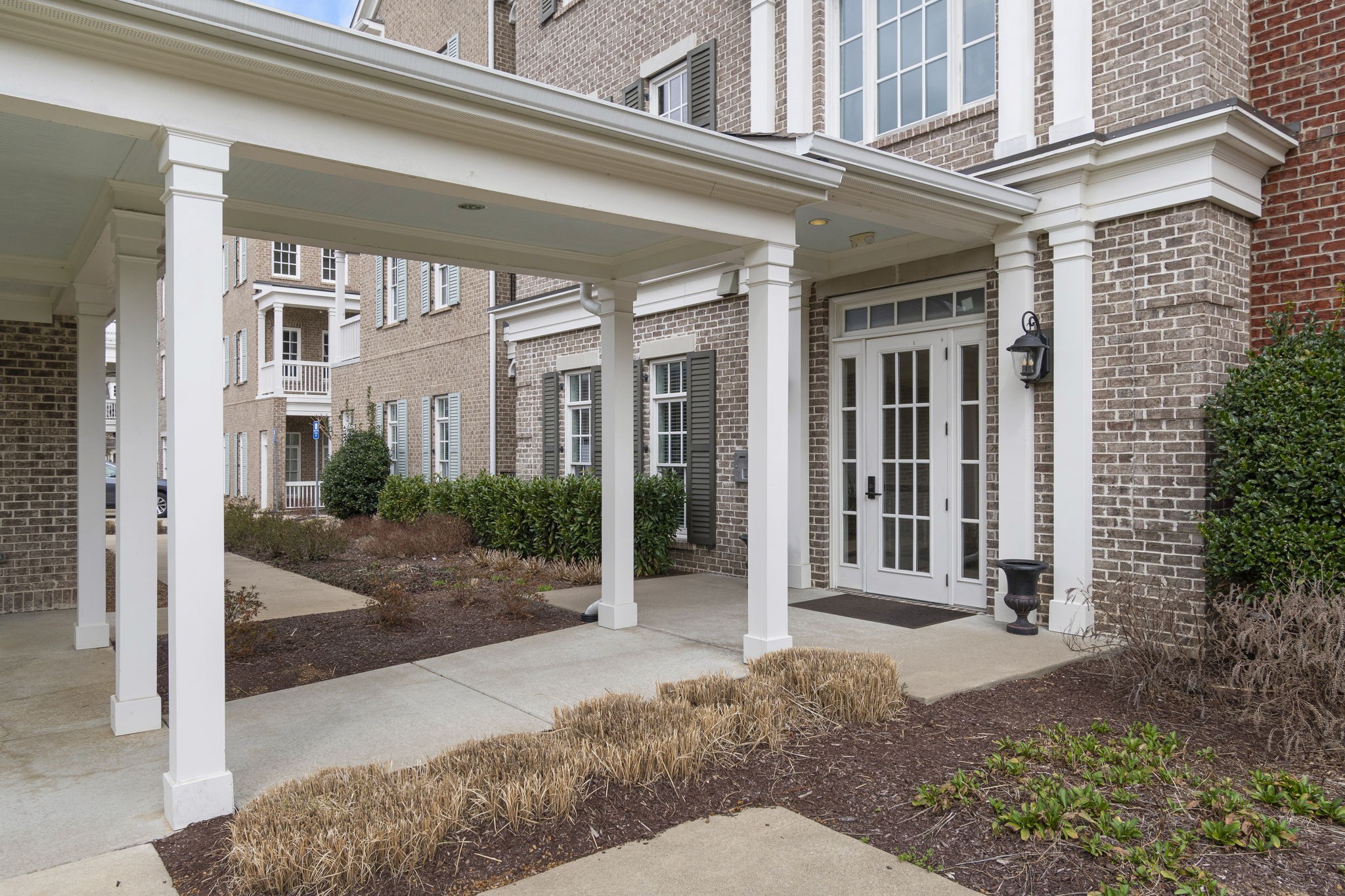 6030 Keats St Unit: 102