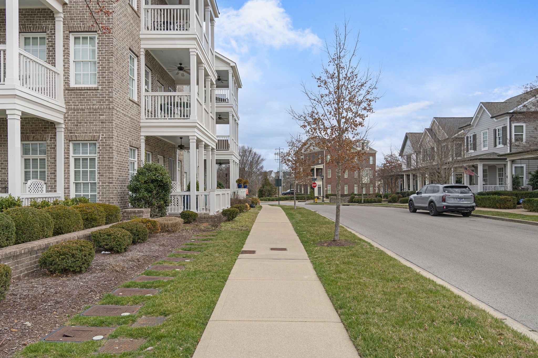 6030 Keats St Unit: 102