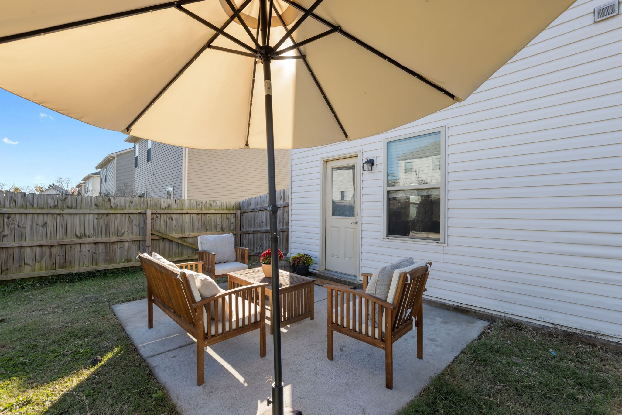 2010 Sercy Dr