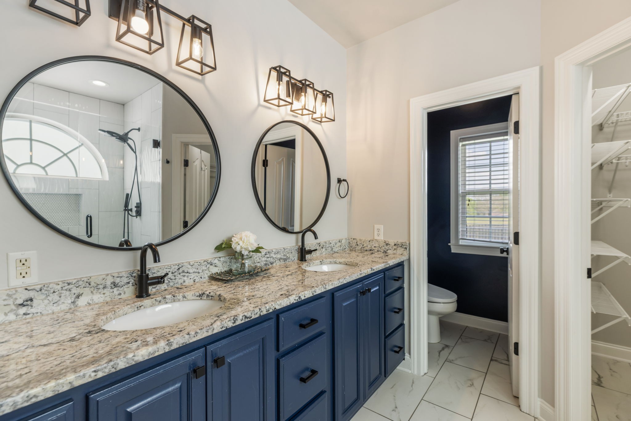 1633 Hayes Denton Rd