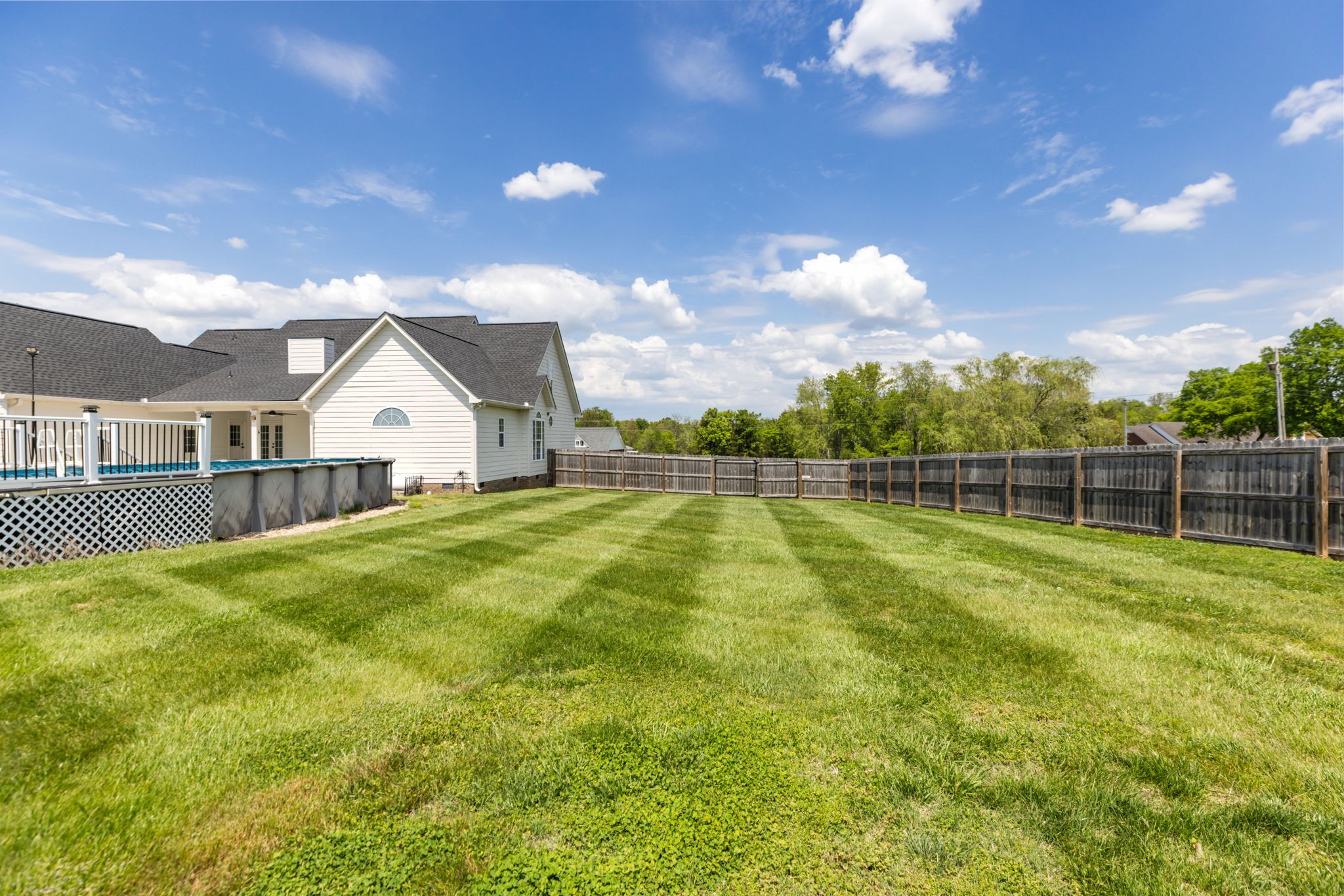 1633 Hayes Denton Rd