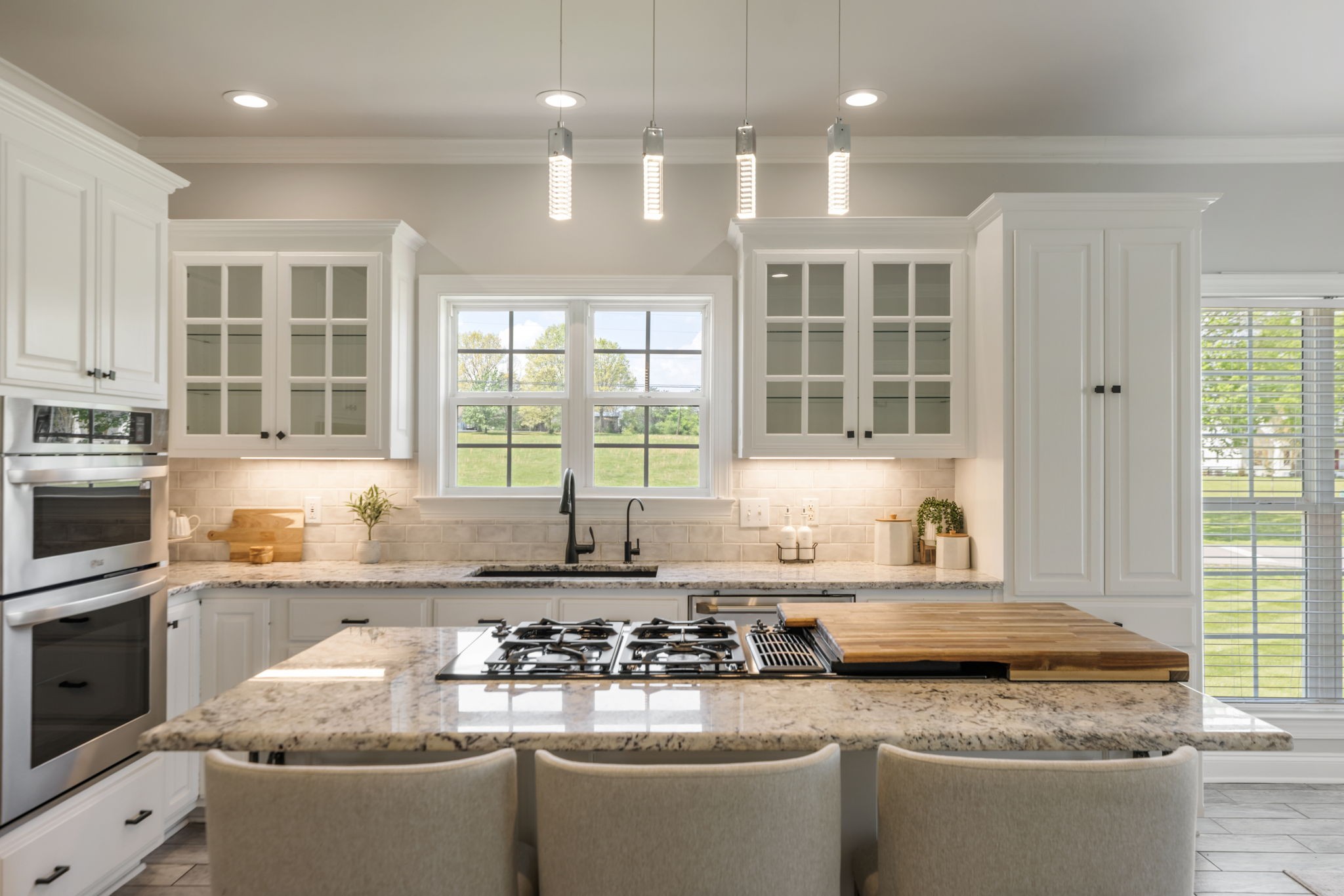 1633 Hayes Denton Rd