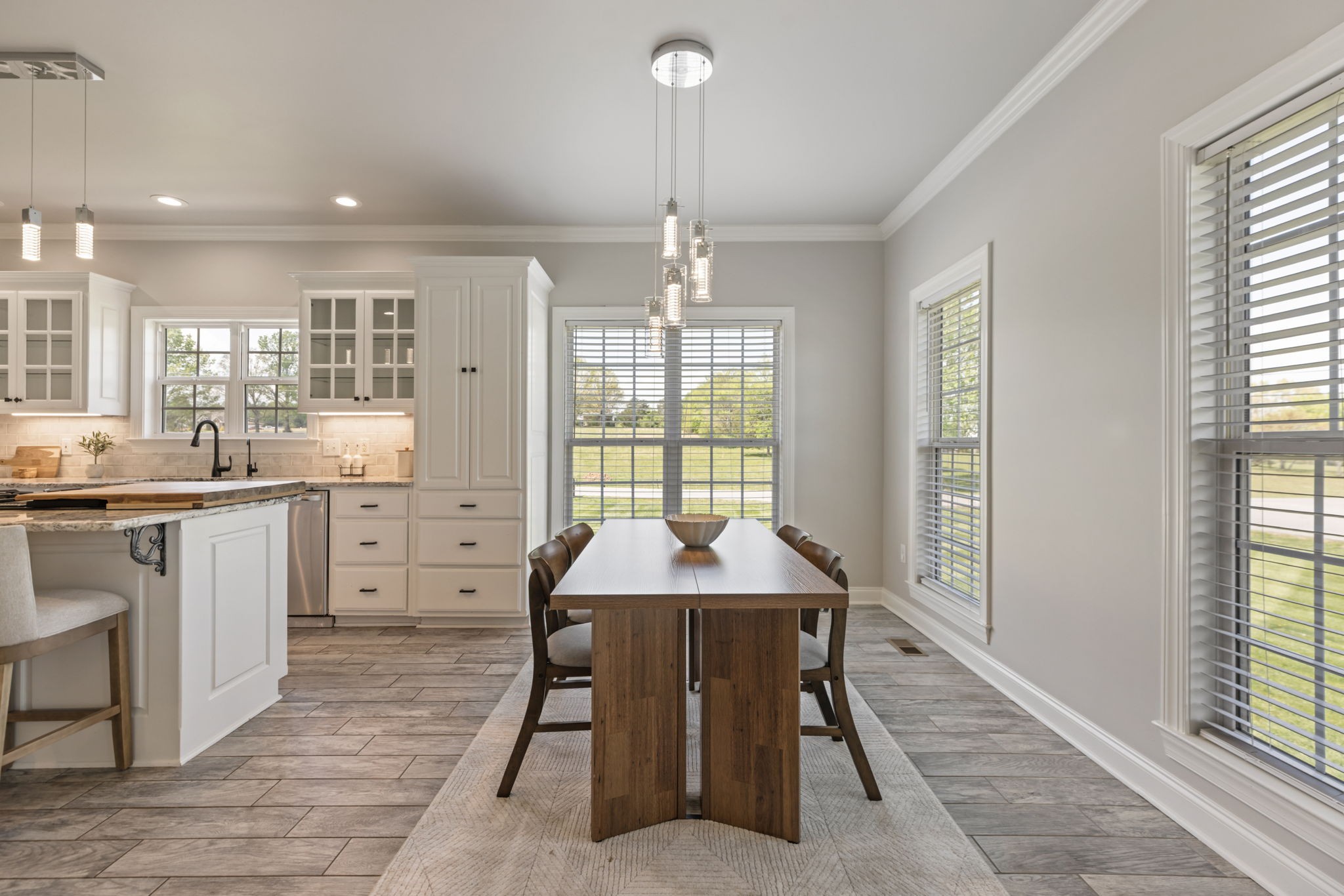 1633 Hayes Denton Rd