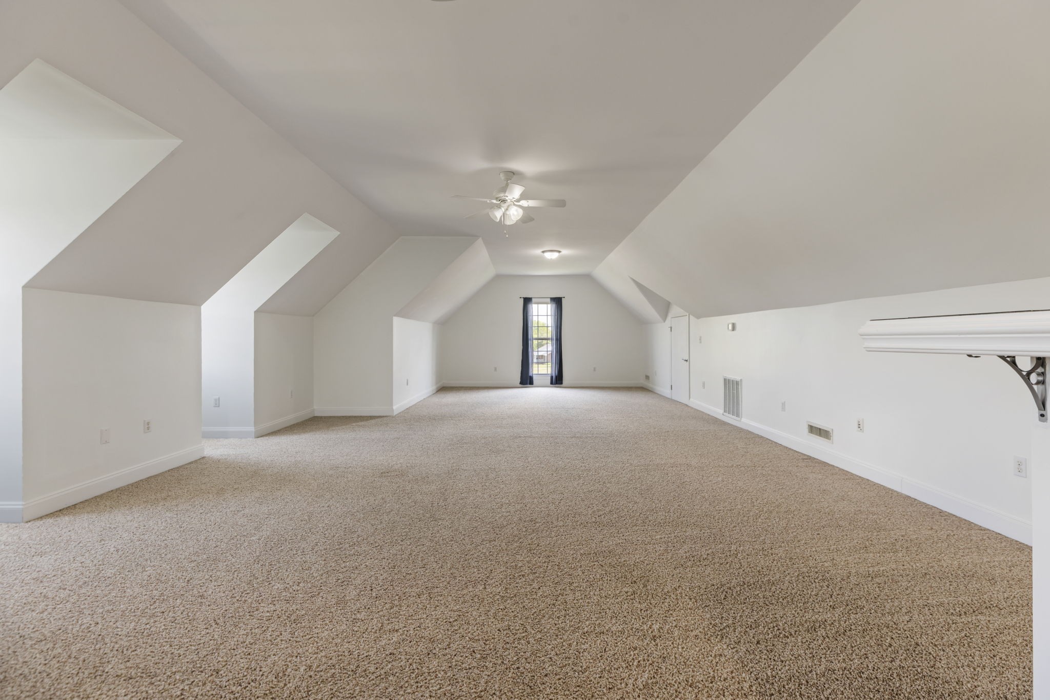 1633 Hayes Denton Rd