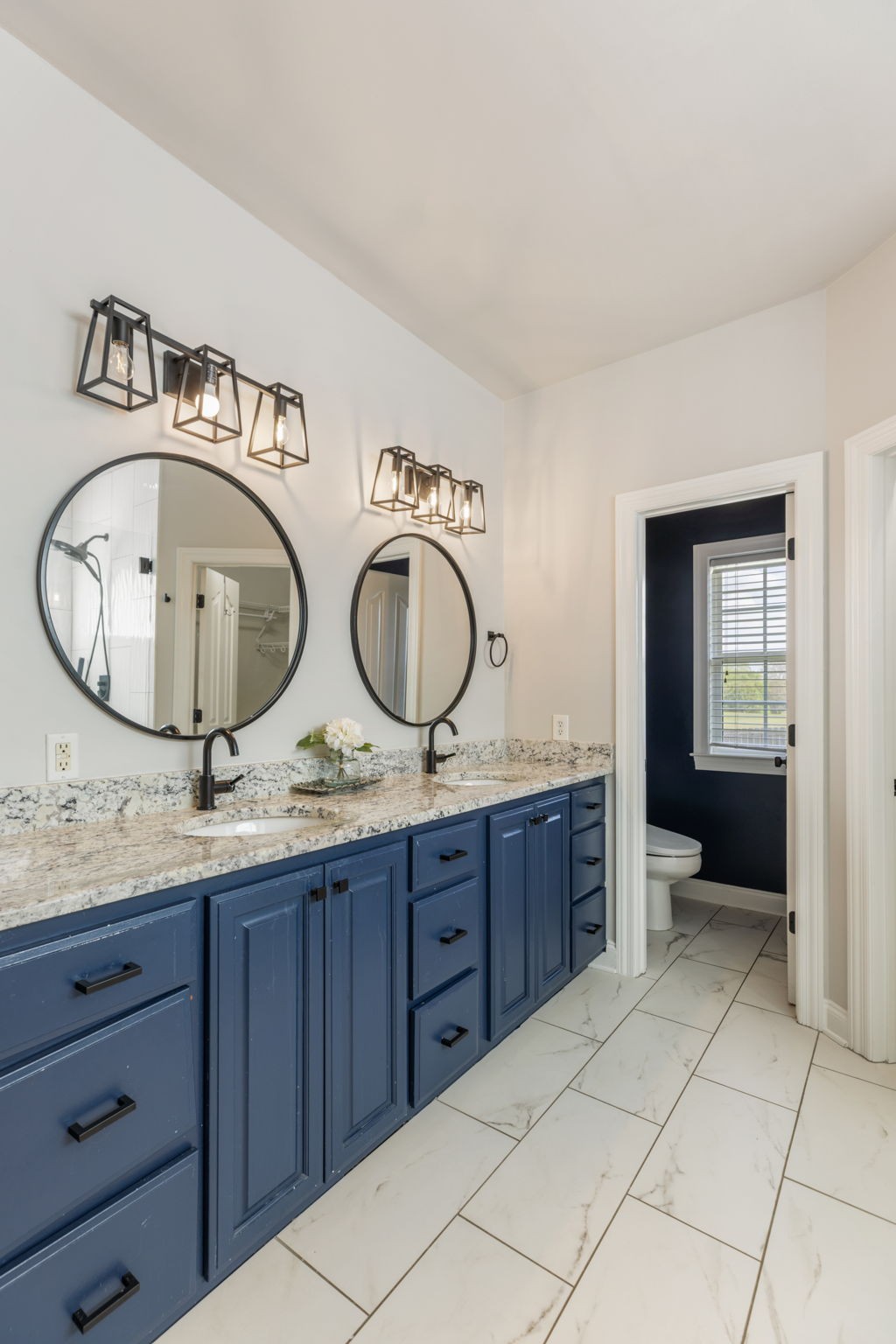 1633 Hayes Denton Rd