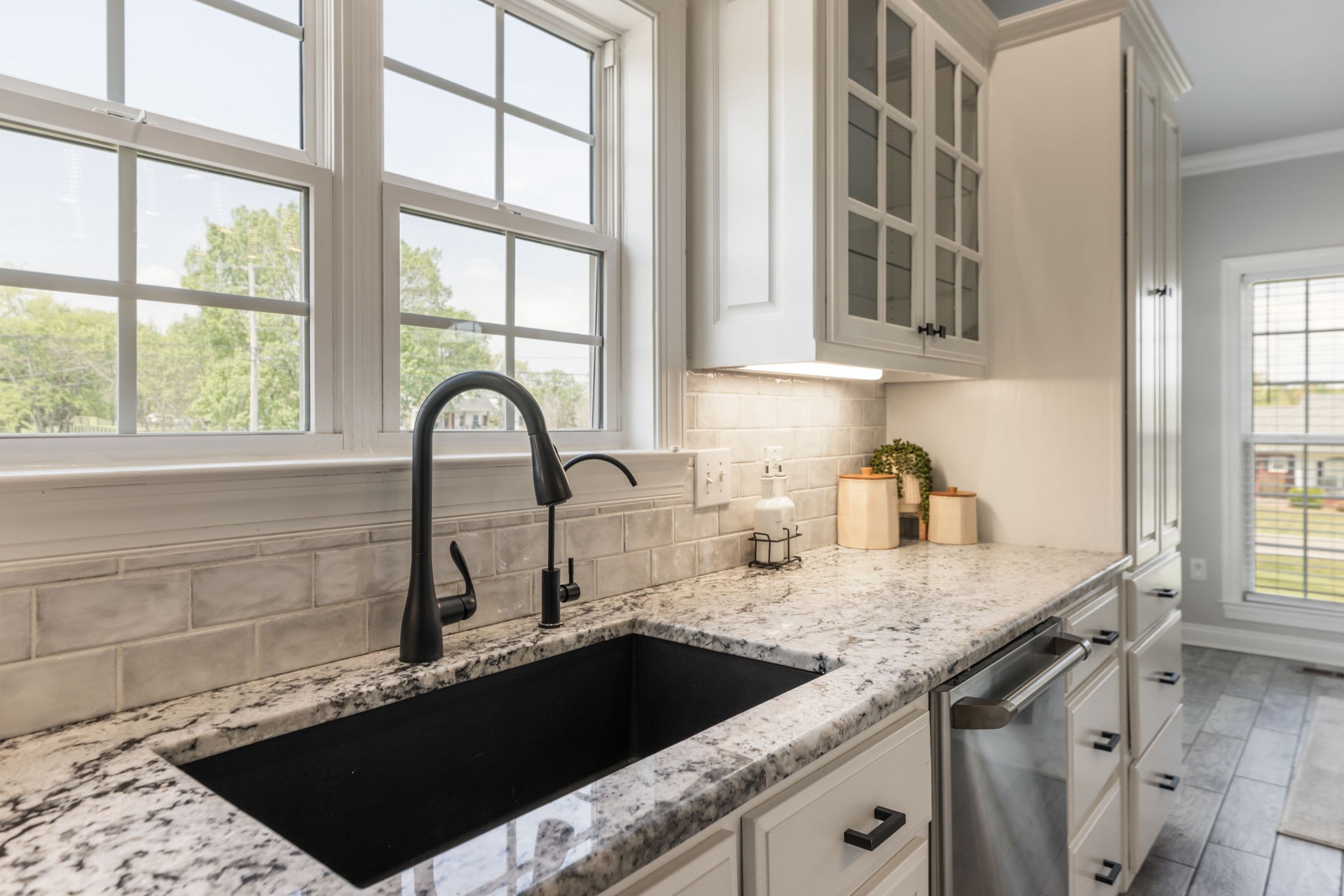 1633 Hayes Denton Rd