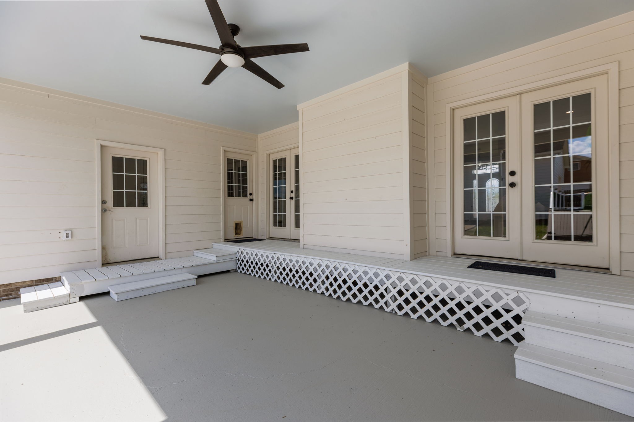 1633 Hayes Denton Rd