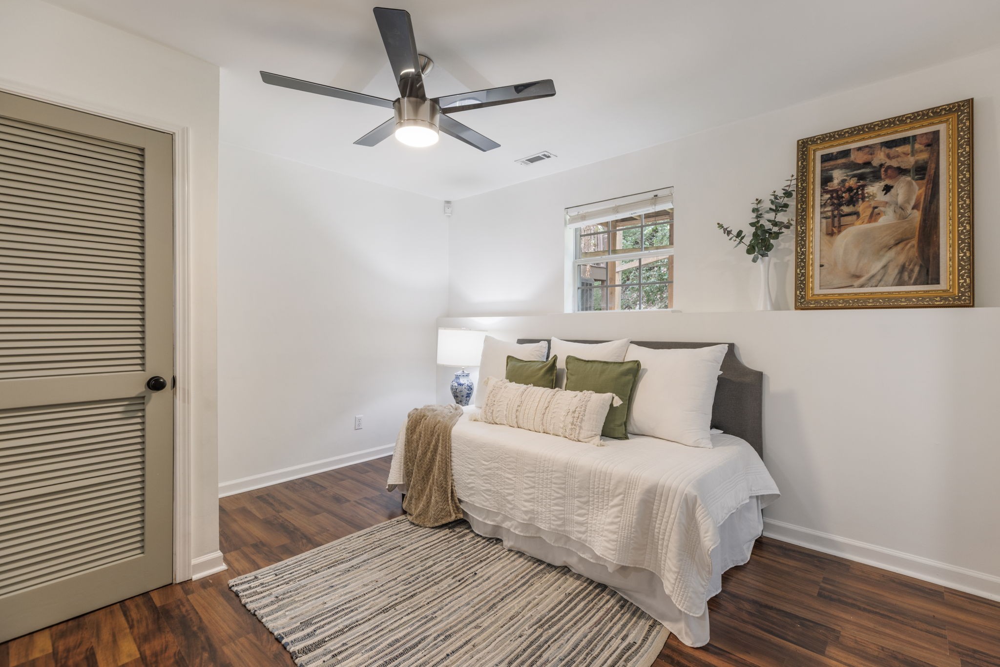 480 Huntington Ridge Dr