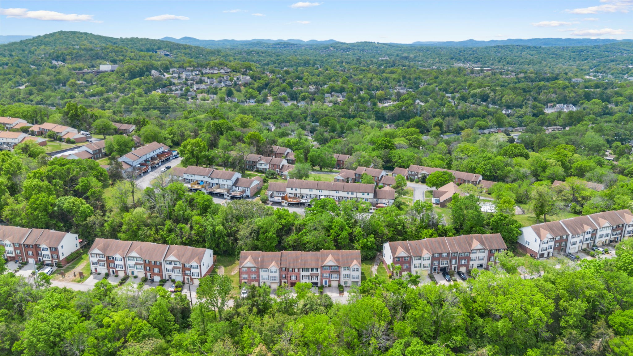 480 Huntington Ridge Dr