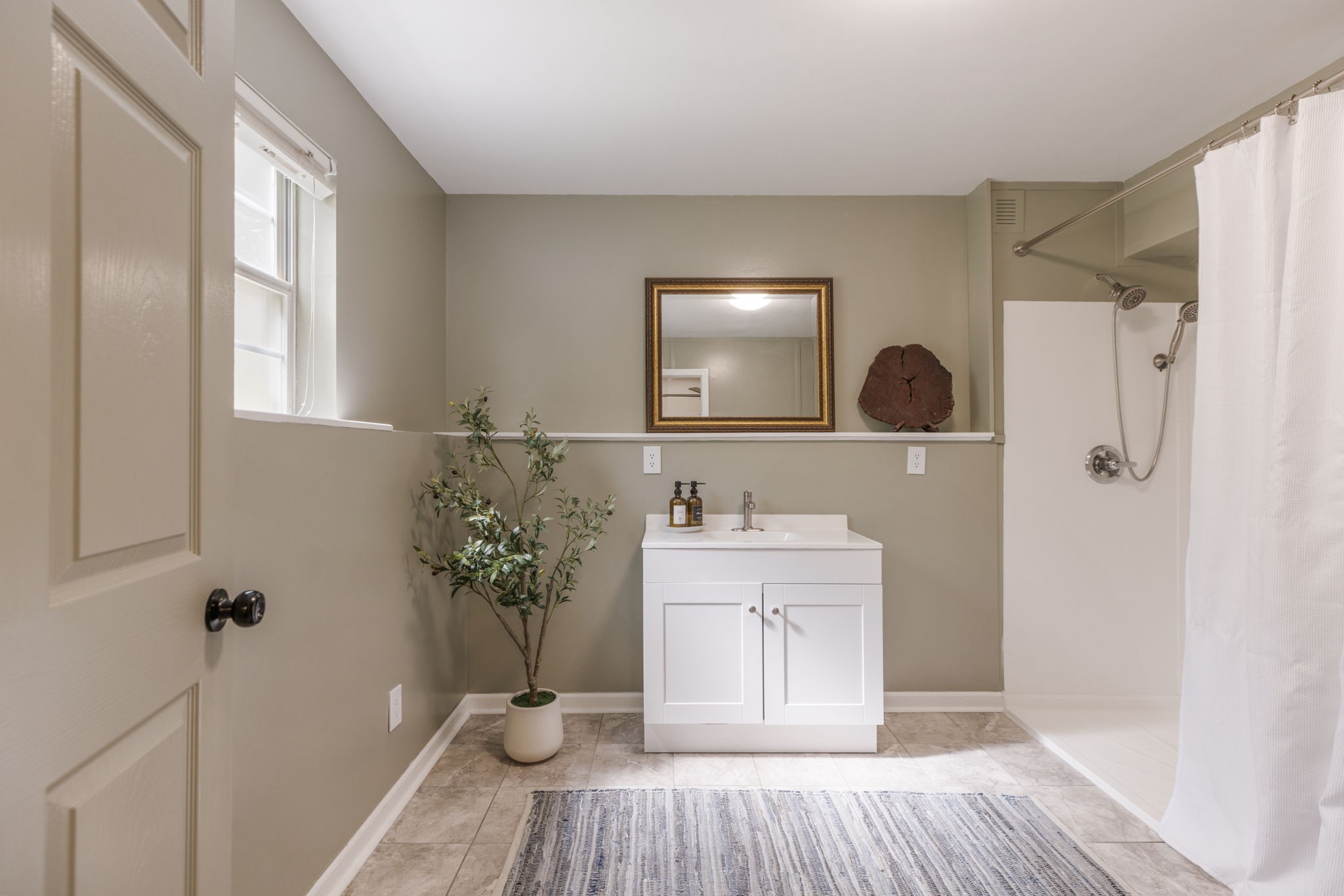 480 Huntington Ridge Dr