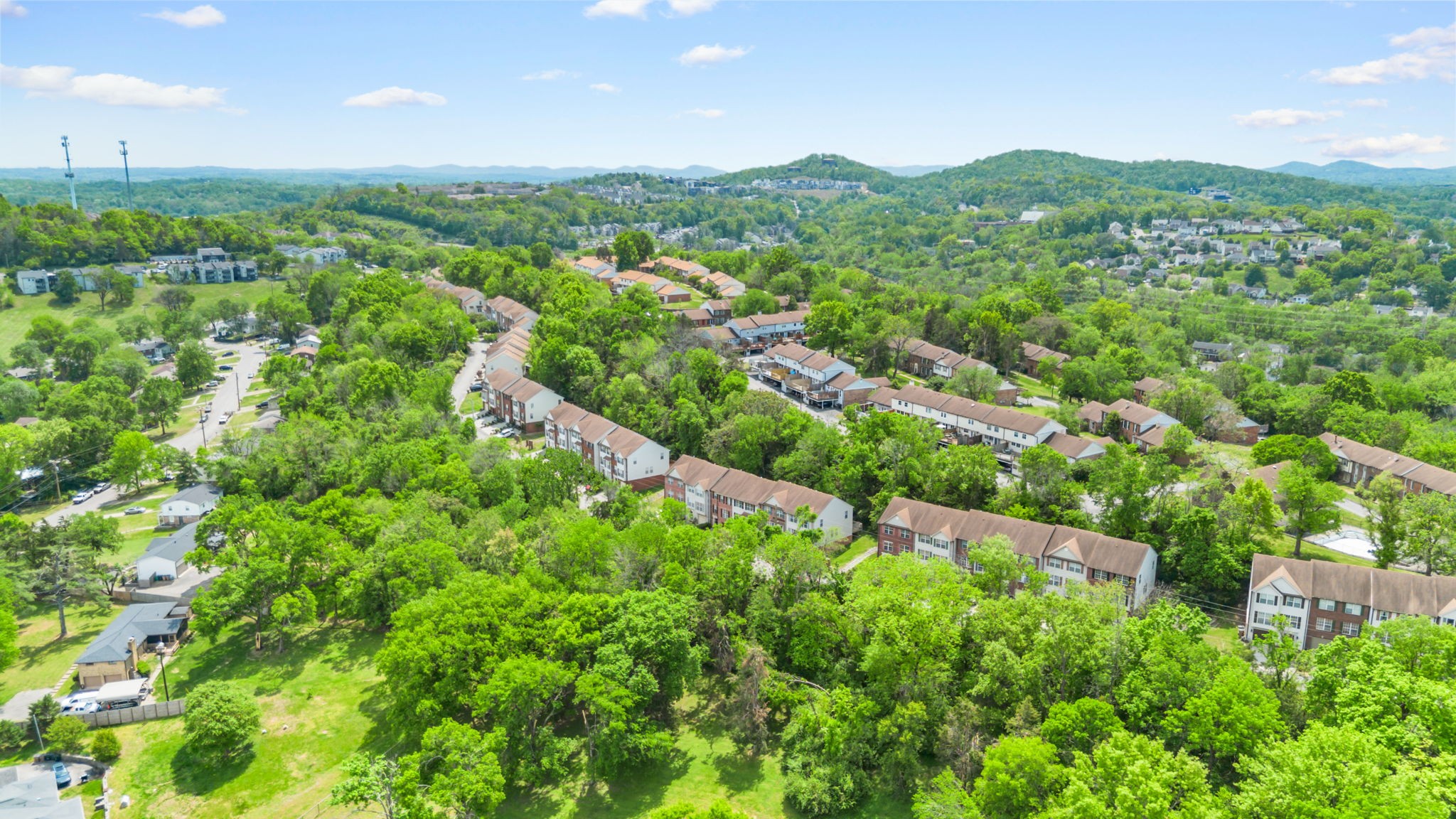 480 Huntington Ridge Dr