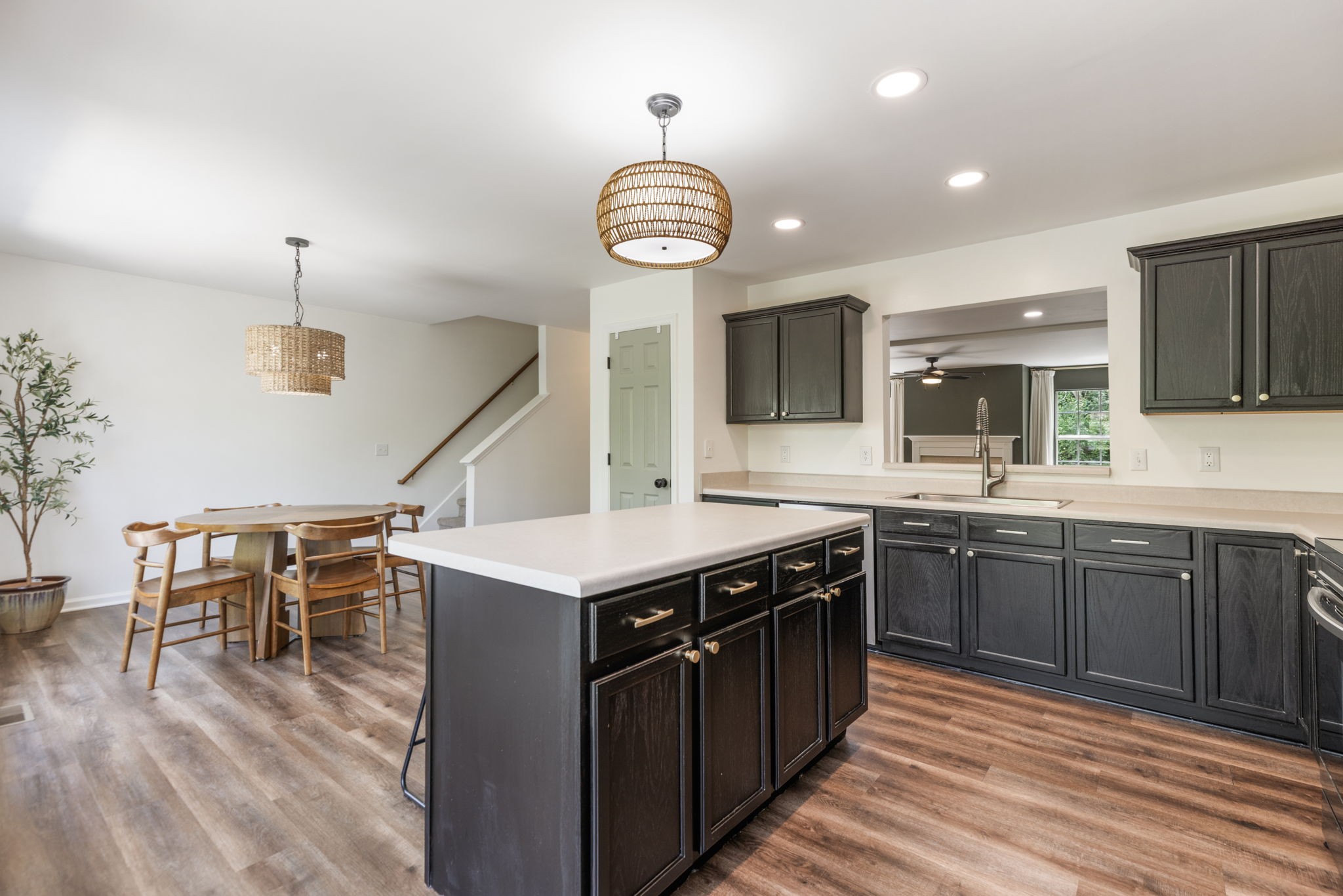 480 Huntington Ridge Dr