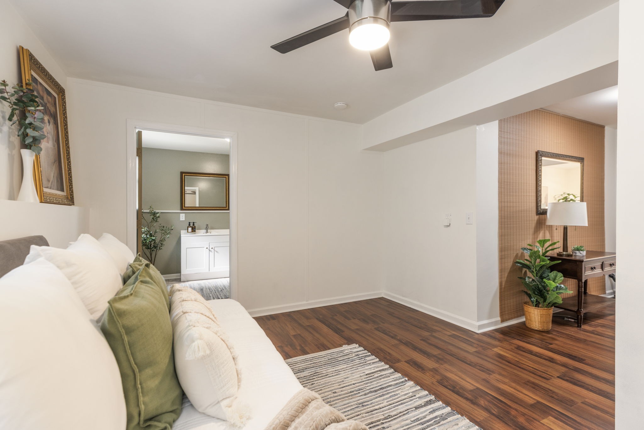 480 Huntington Ridge Dr