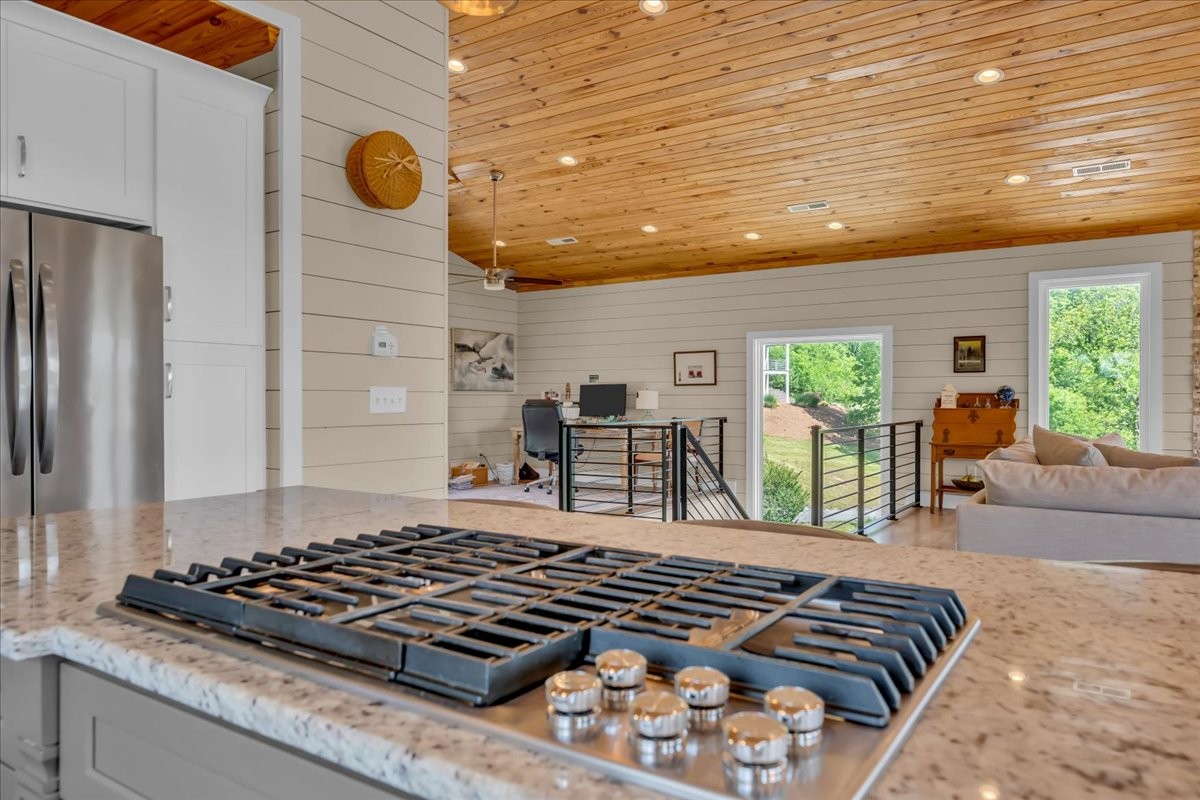 132 Highbridge Dr