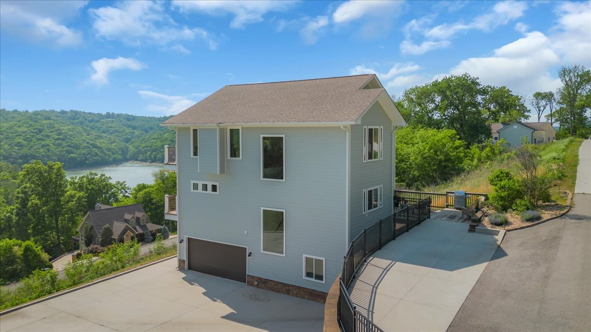 132 Highbridge Dr