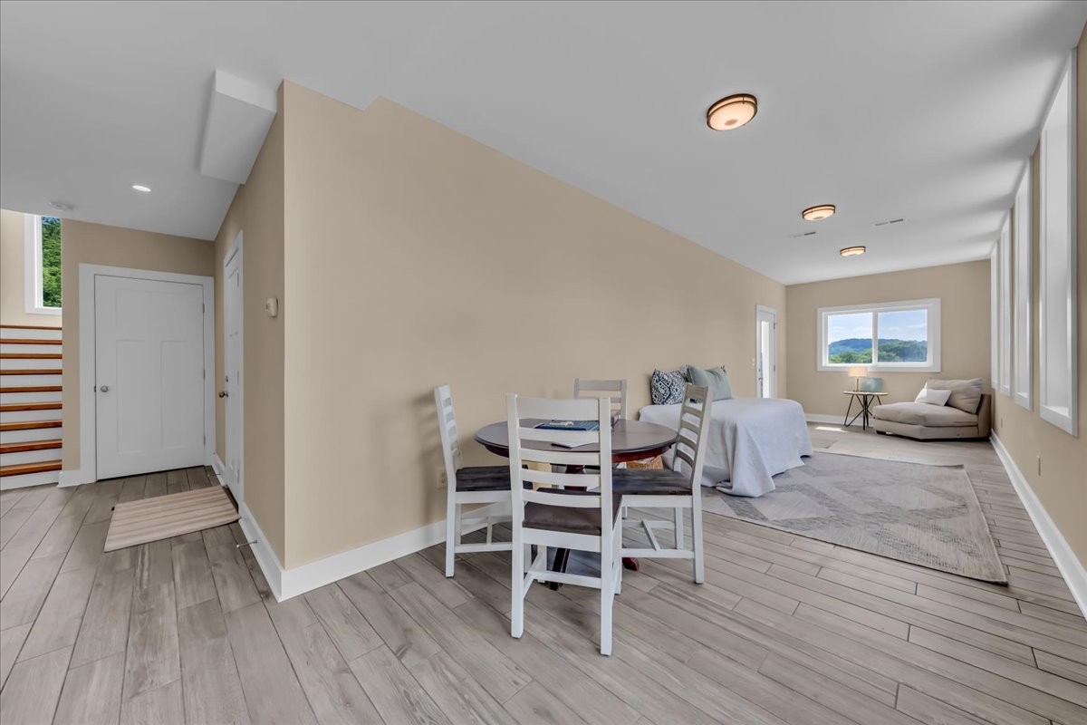 132 Highbridge Dr