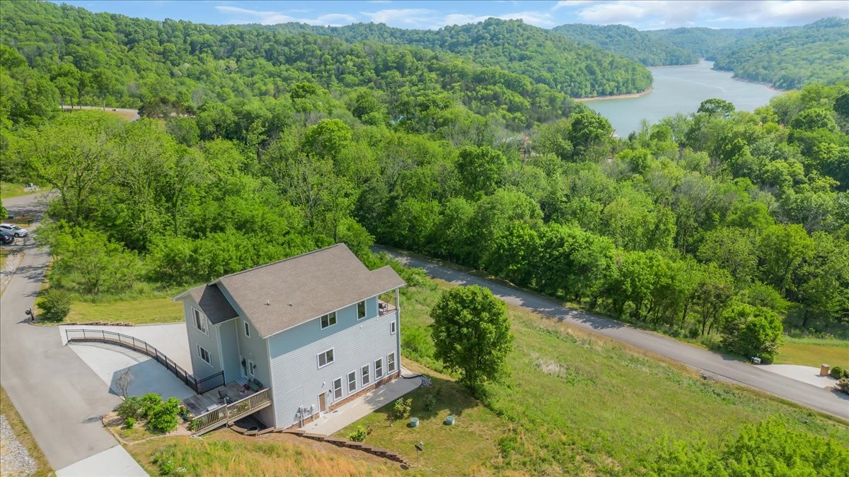 132 Highbridge Dr