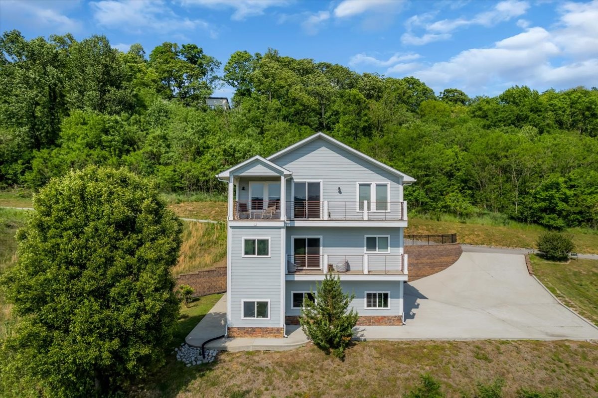 132 Highbridge Dr