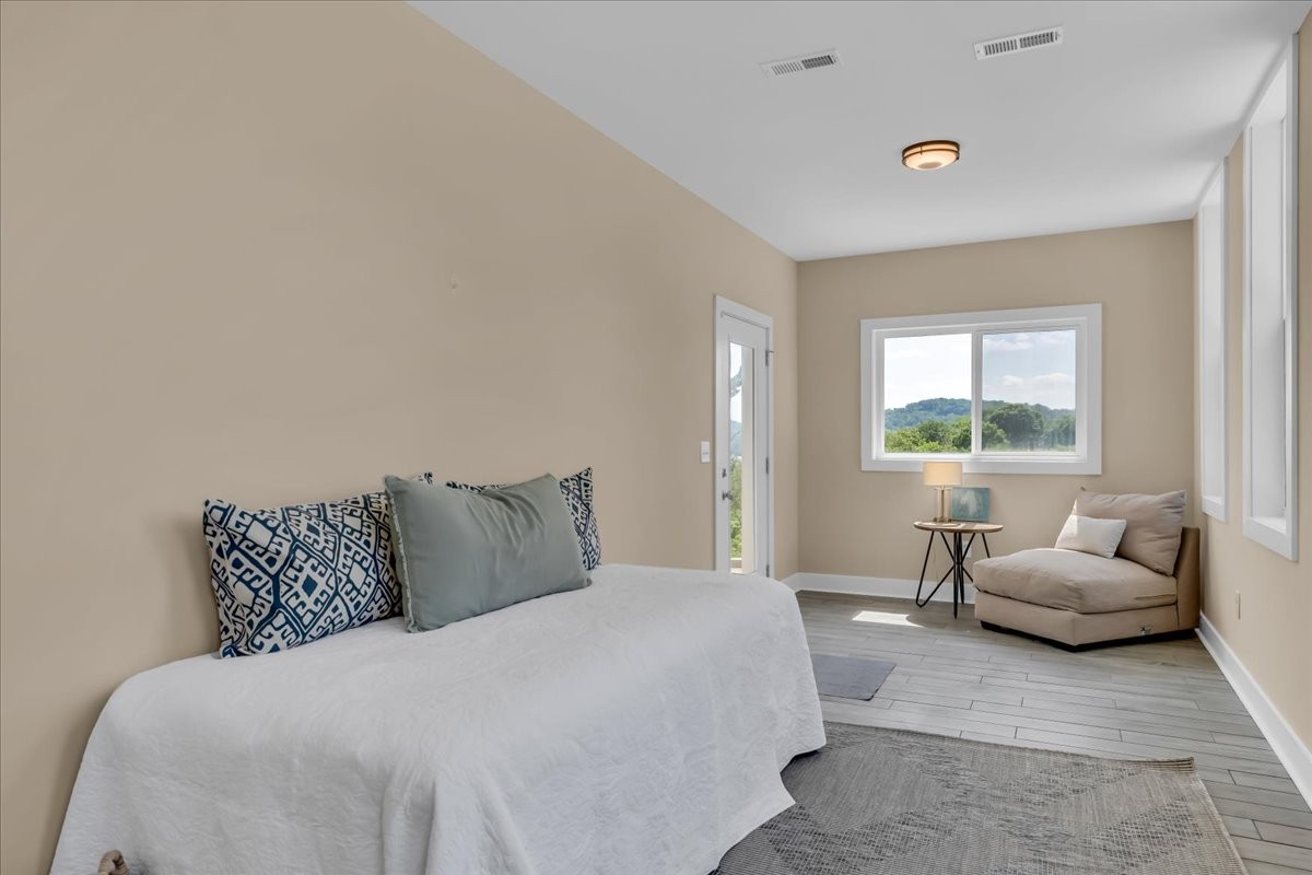 132 Highbridge Dr