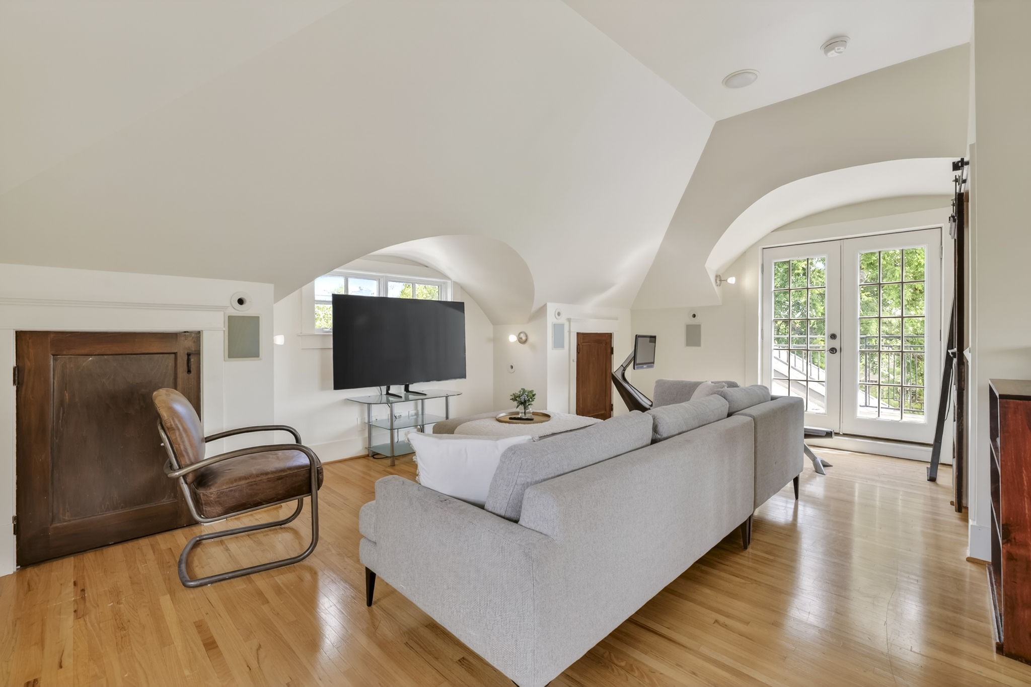 1915 Beechwood Ave