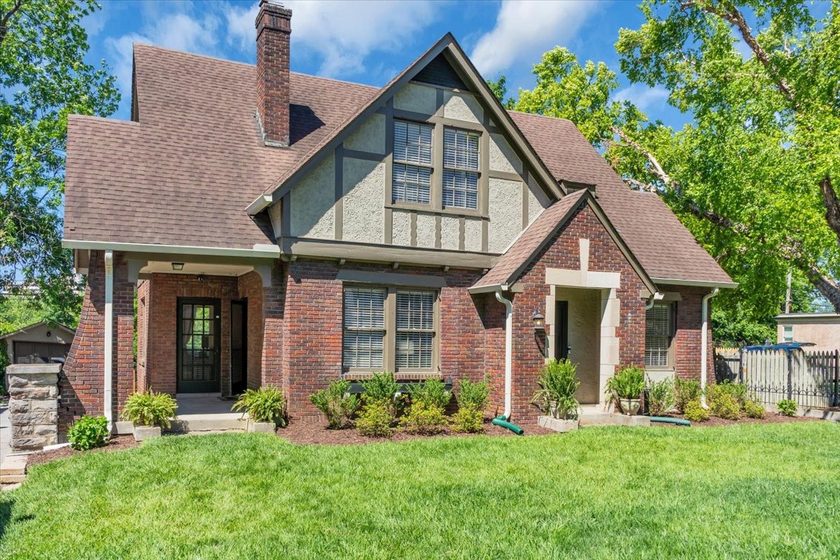 115 Cherokee Rd