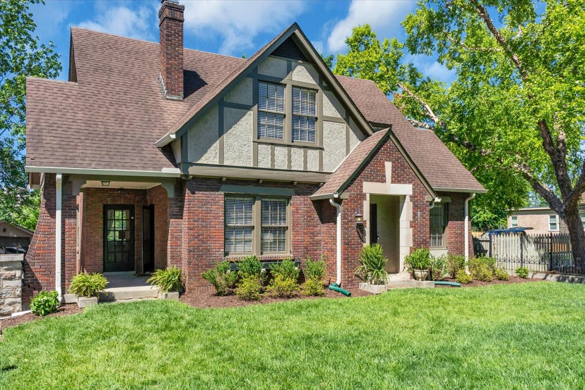 115 Cherokee Rd