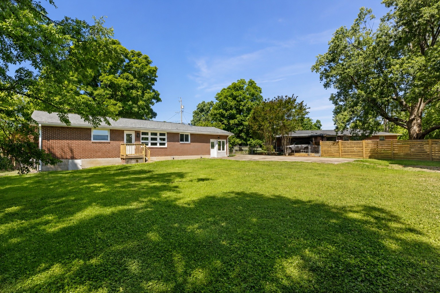 5002 Churchill Dr