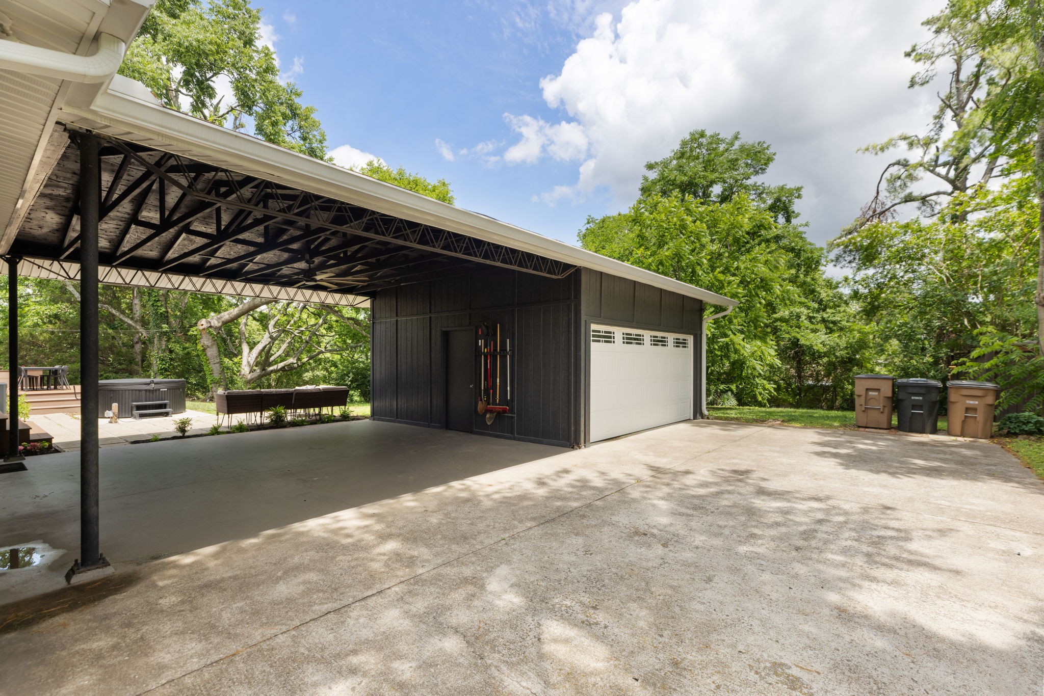 3008 Windemere Cir