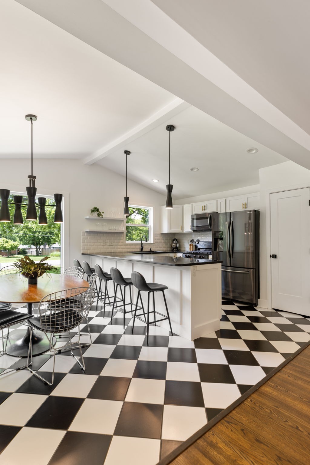 3008 Windemere Cir
