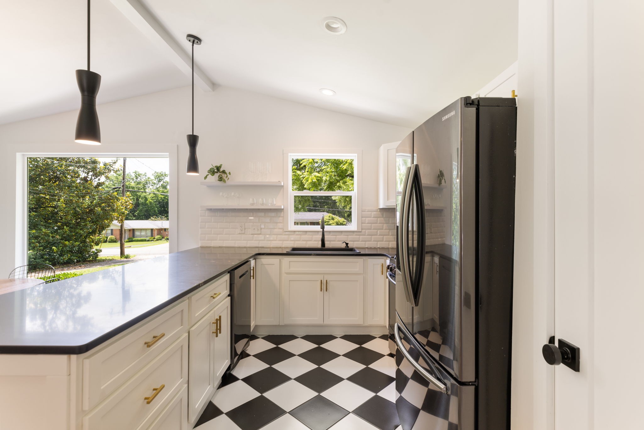 3008 Windemere Cir