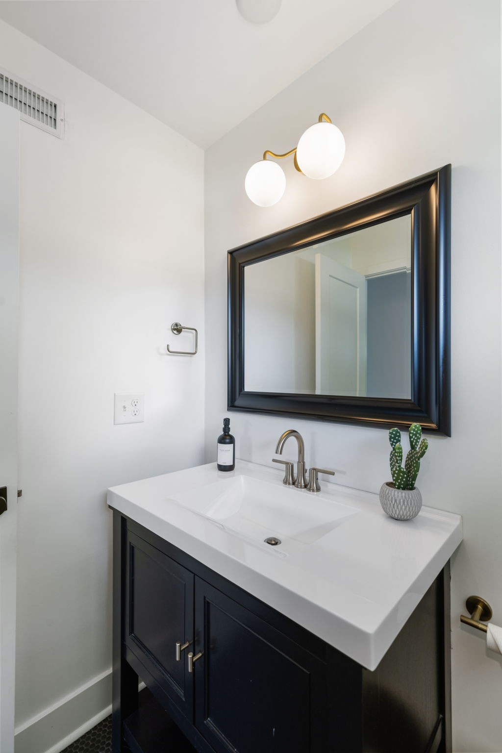 3008 Windemere Cir