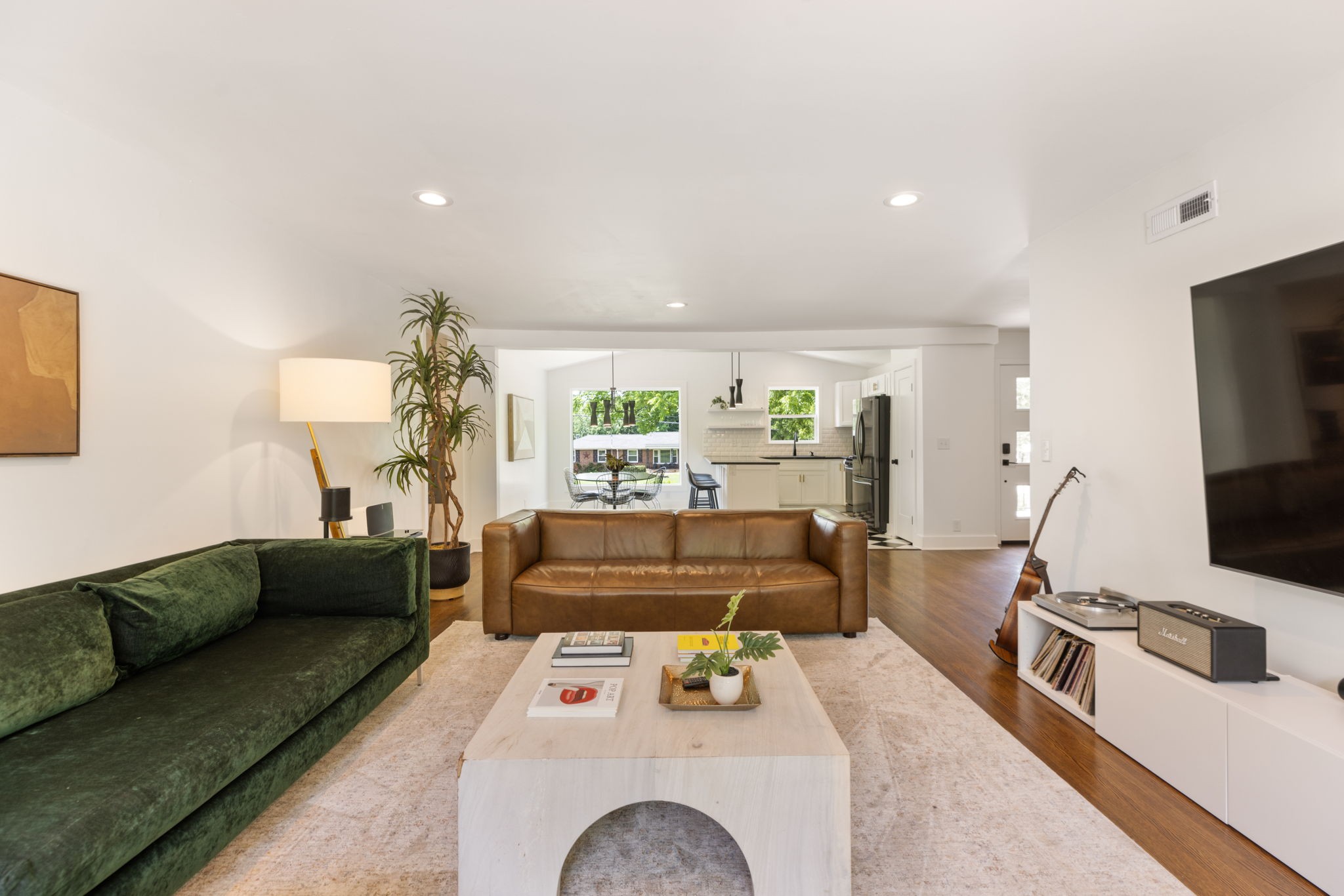 3008 Windemere Cir