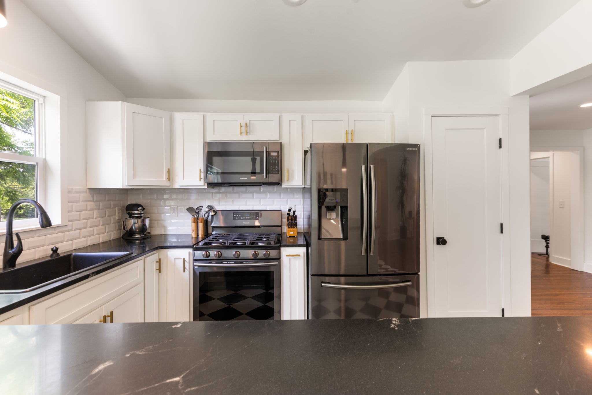 3008 Windemere Cir