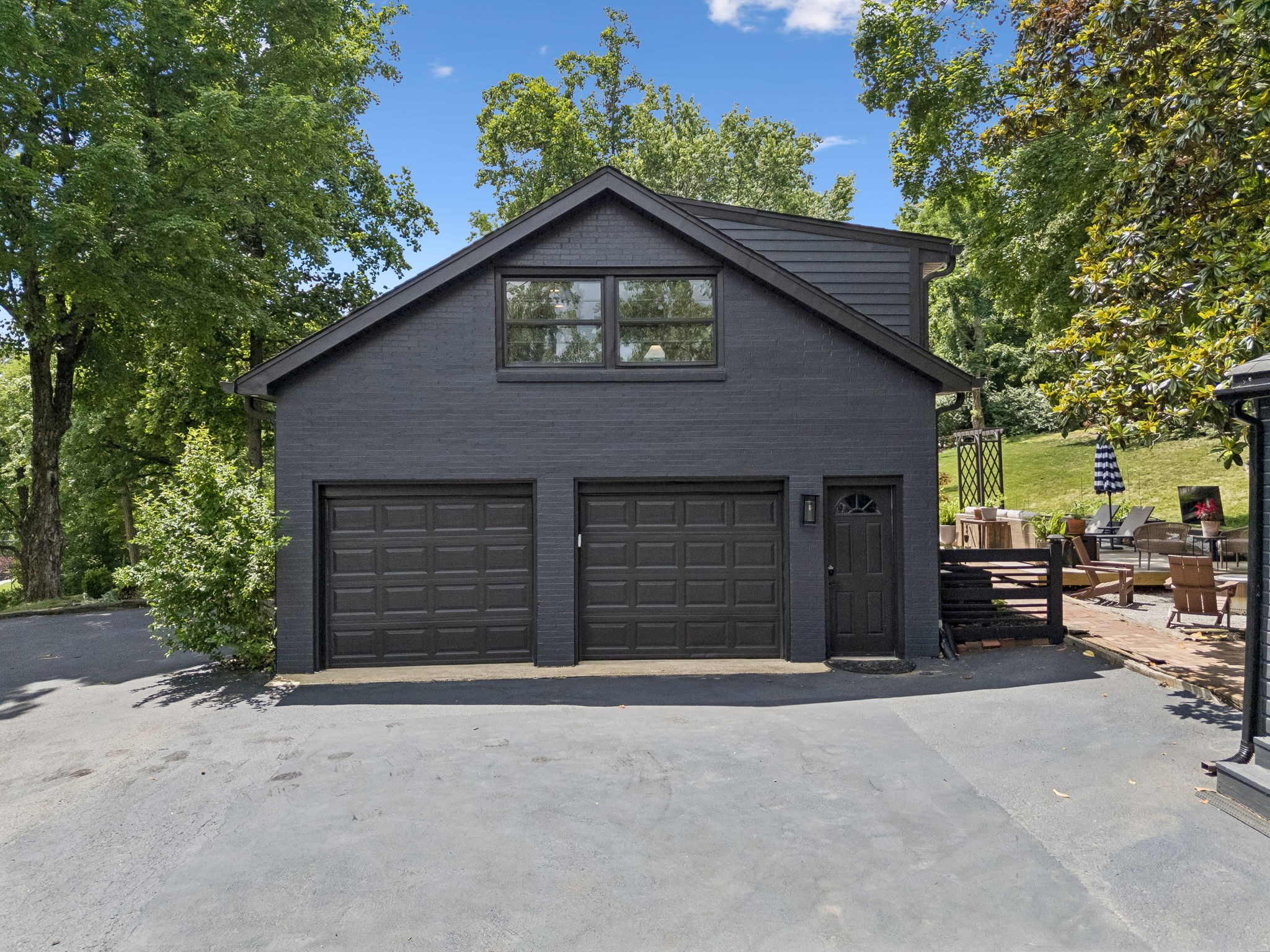 4633 Tara Dr