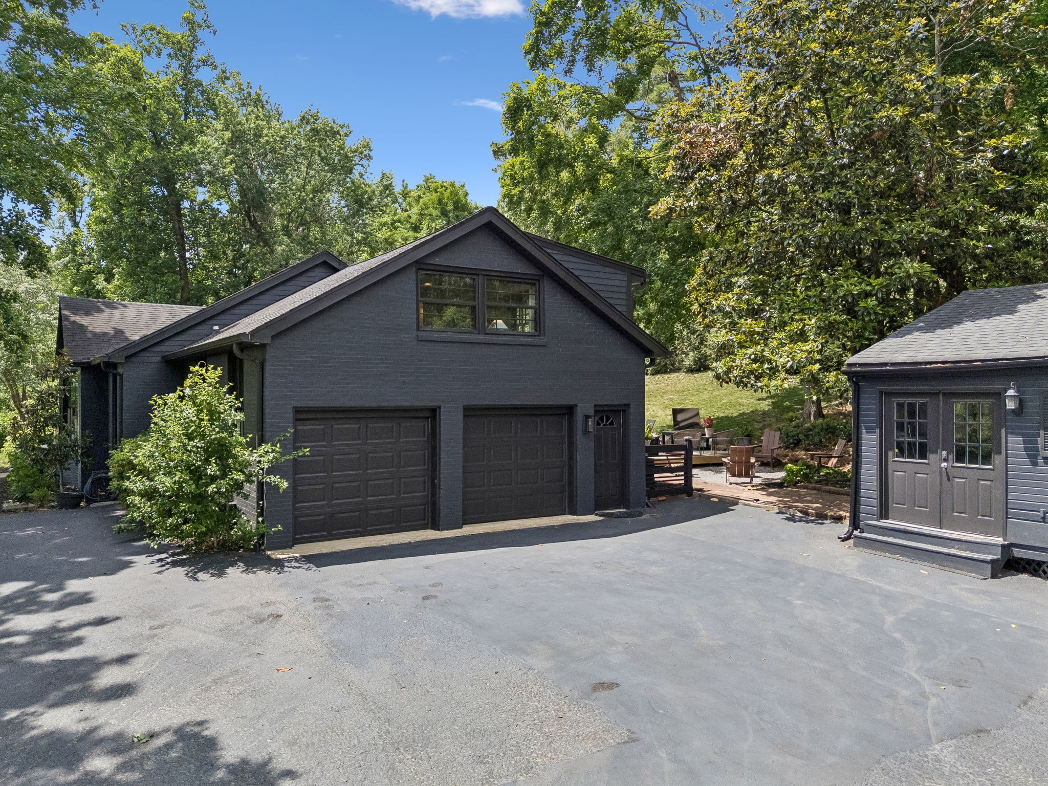 4633 Tara Dr