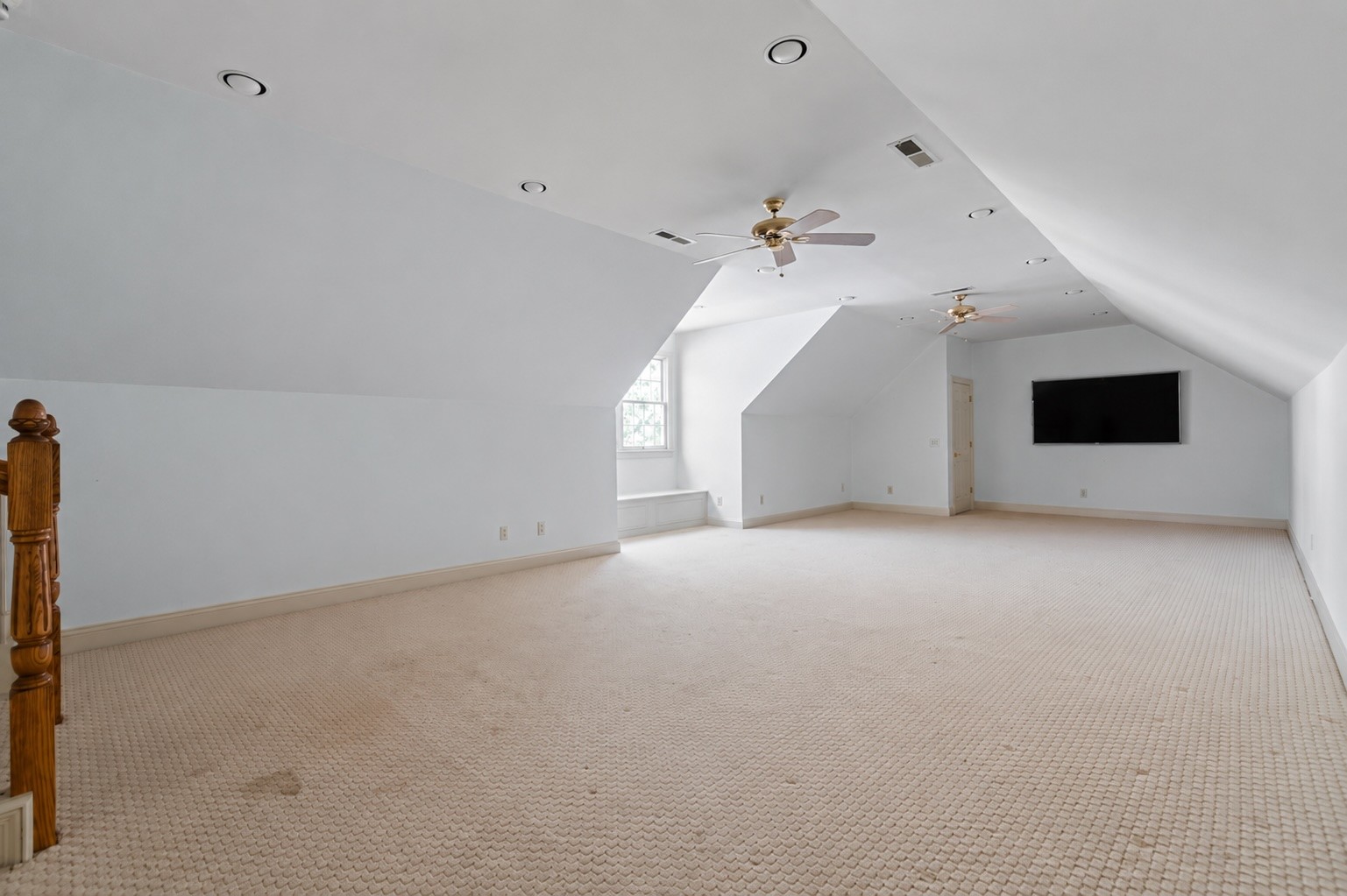 5608 Ottershaw Ct