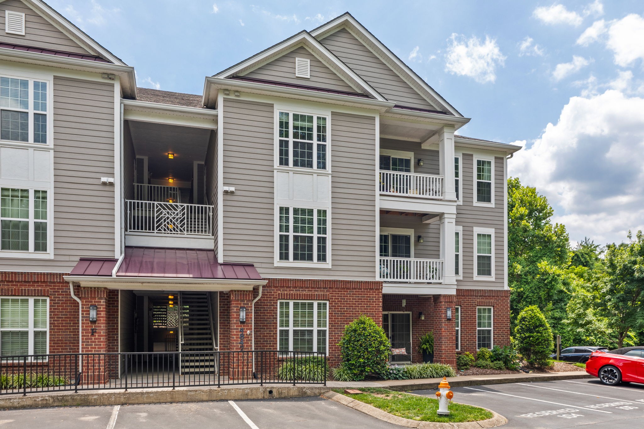 4847 Bevendean Dr Unit: 4