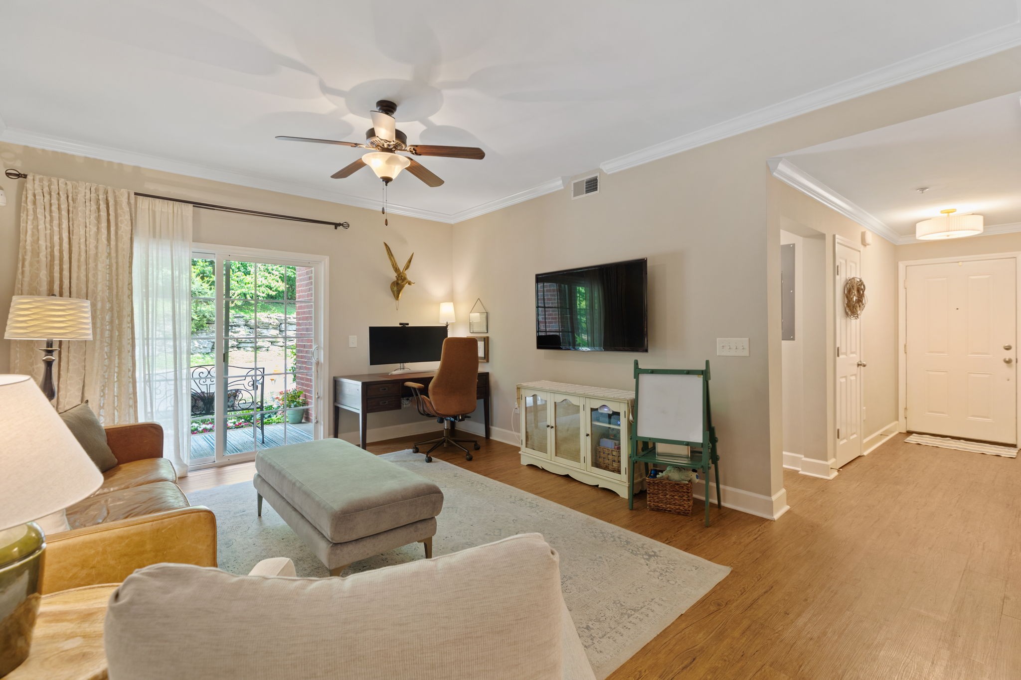 4847 Bevendean Dr Unit: 4