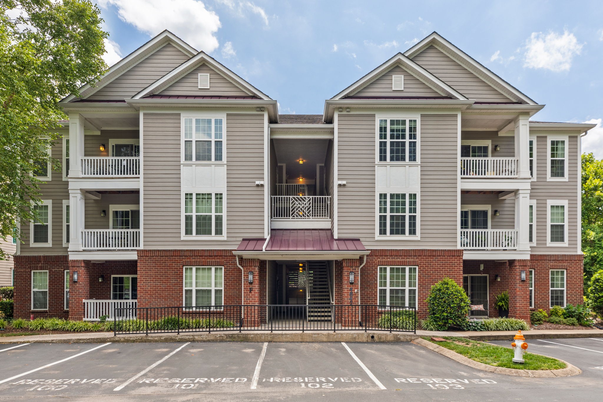 4847 Bevendean Dr Unit: 4