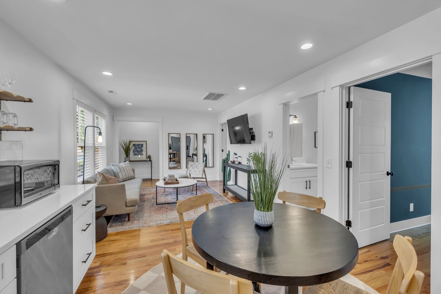 819B N 2nd St