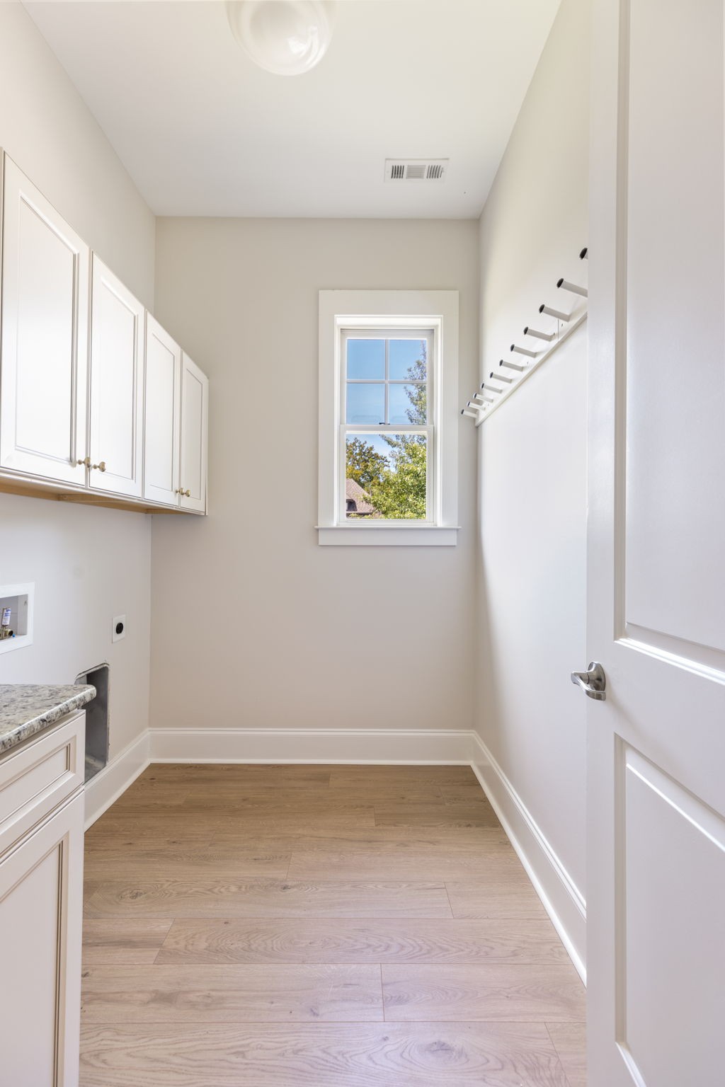 3112 Millerton Way