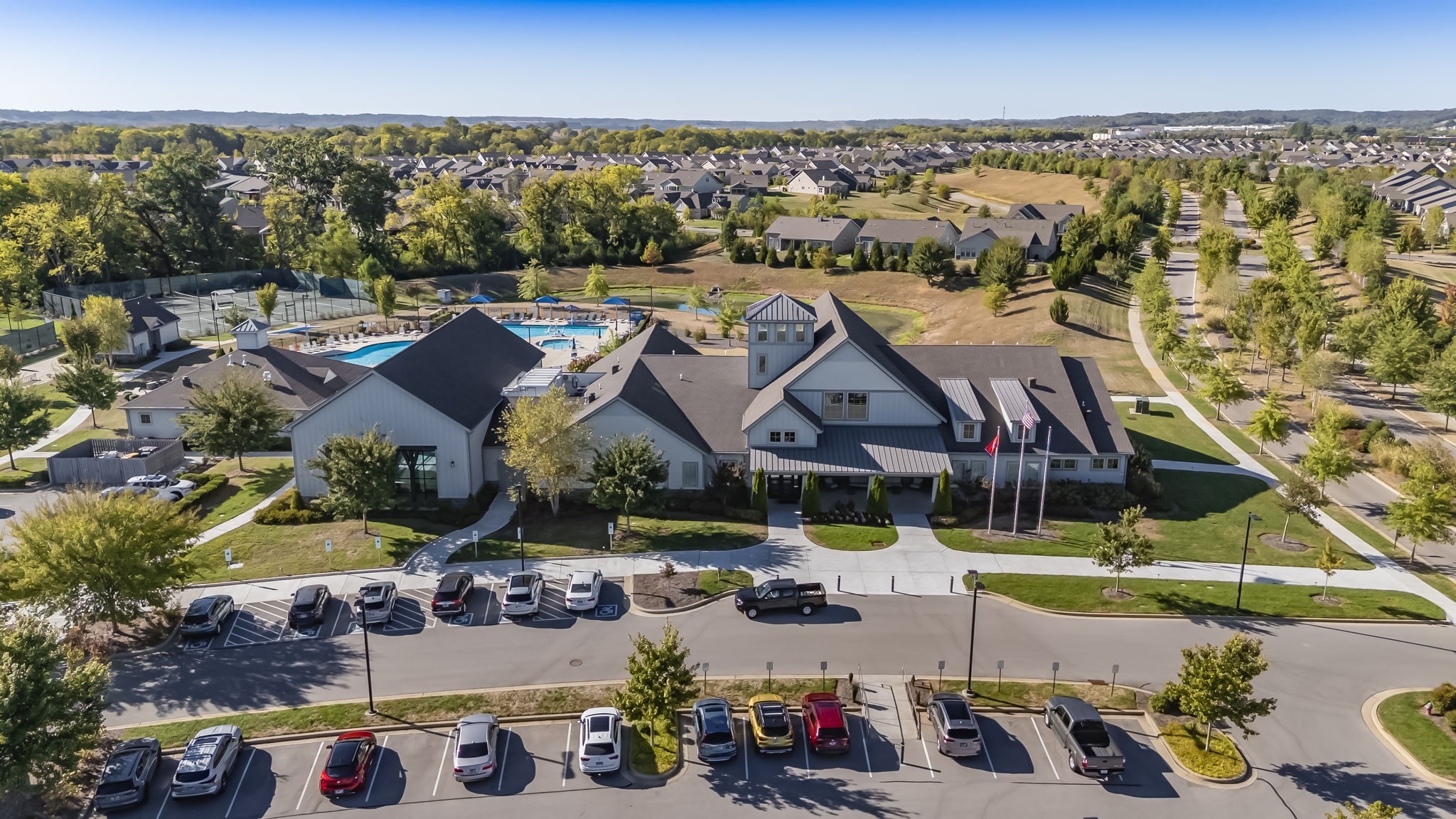 2207 Henderson Dr