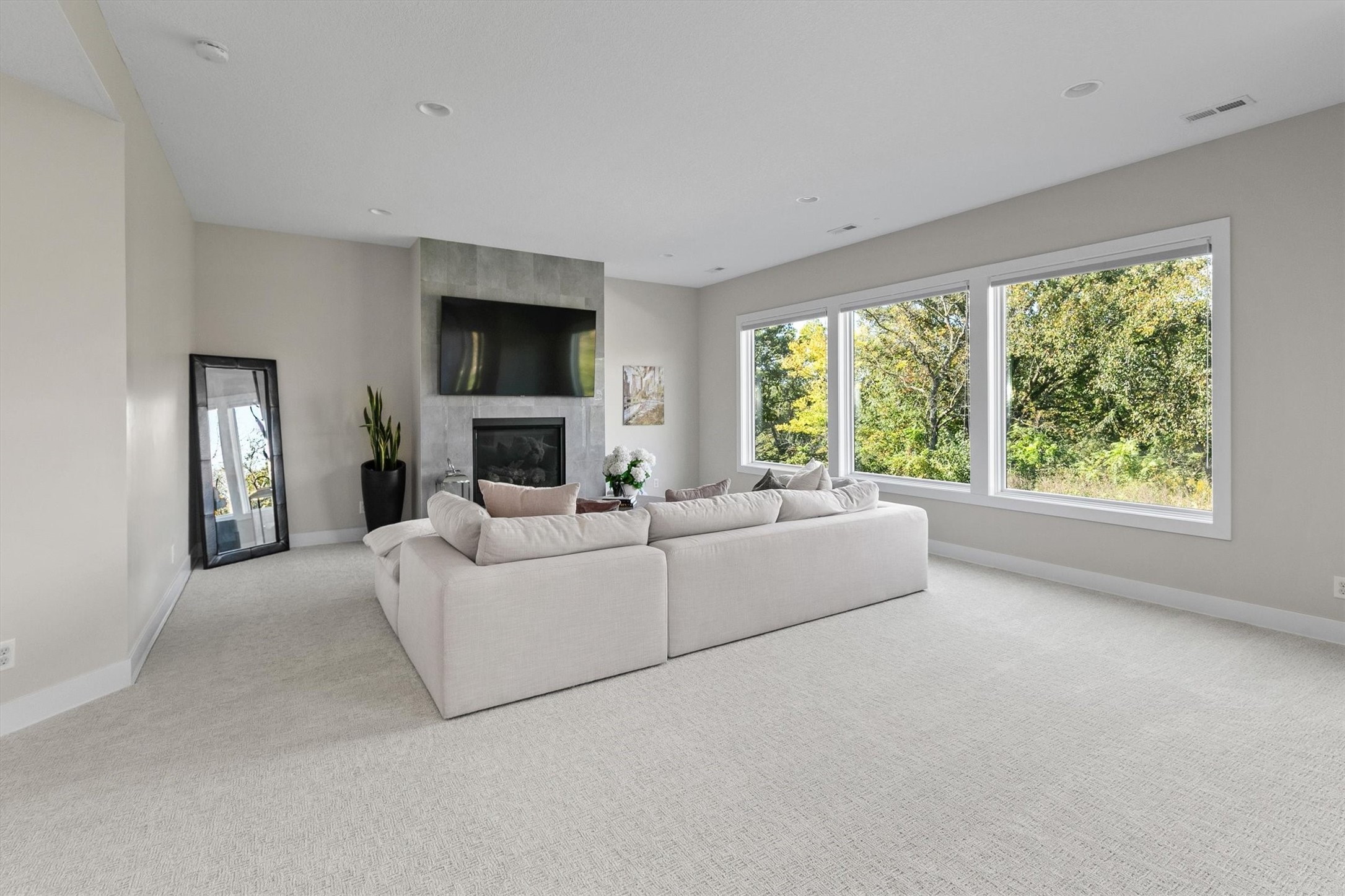 605 S Tiburon Cove