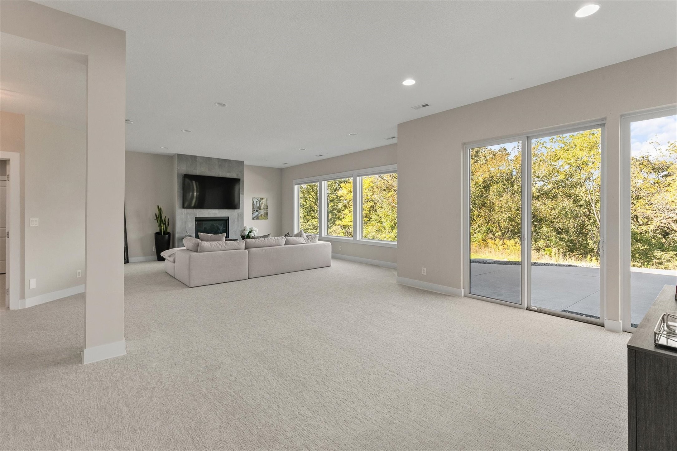 605 S Tiburon Cove
