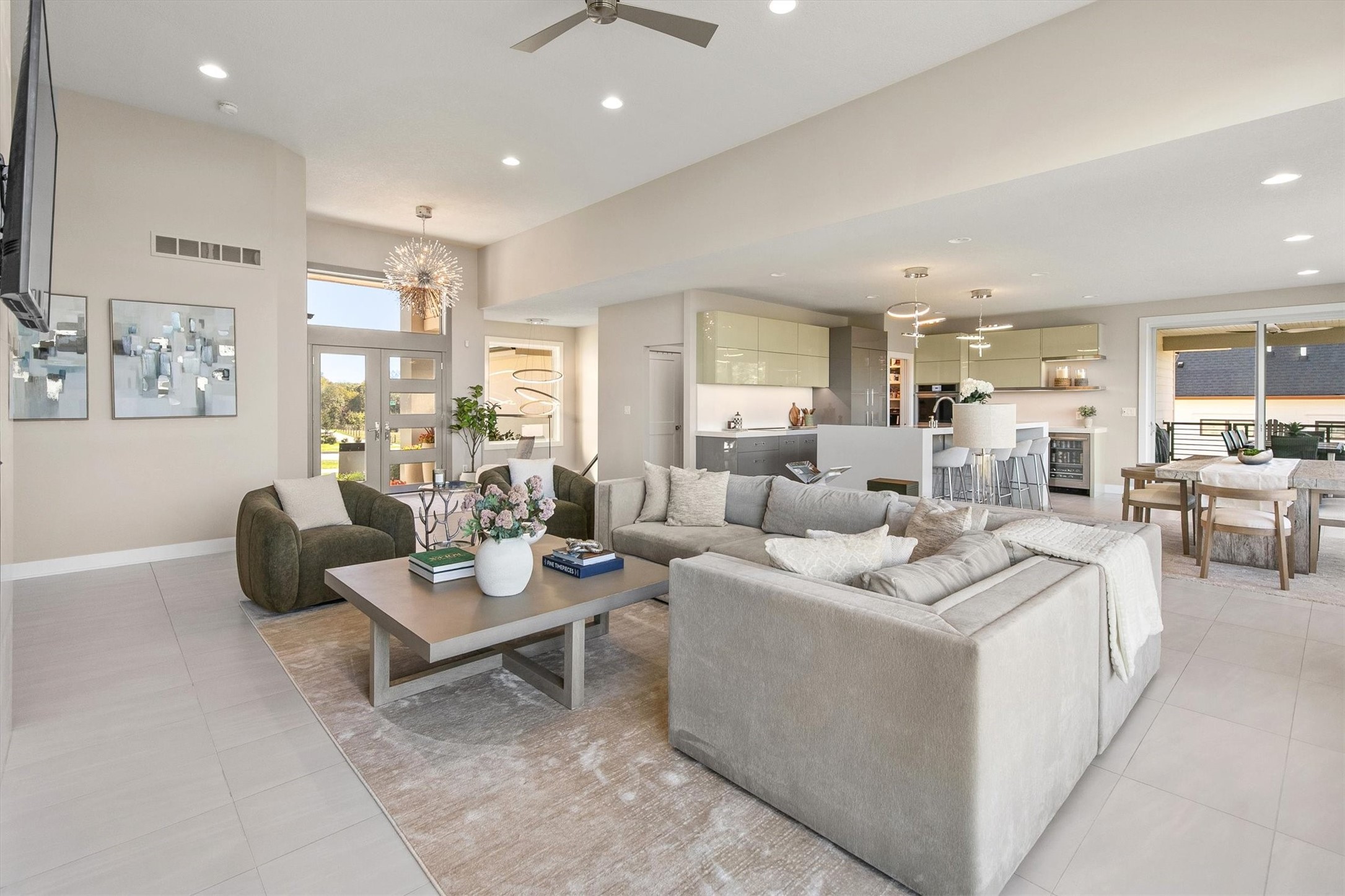605 S Tiburon Cove