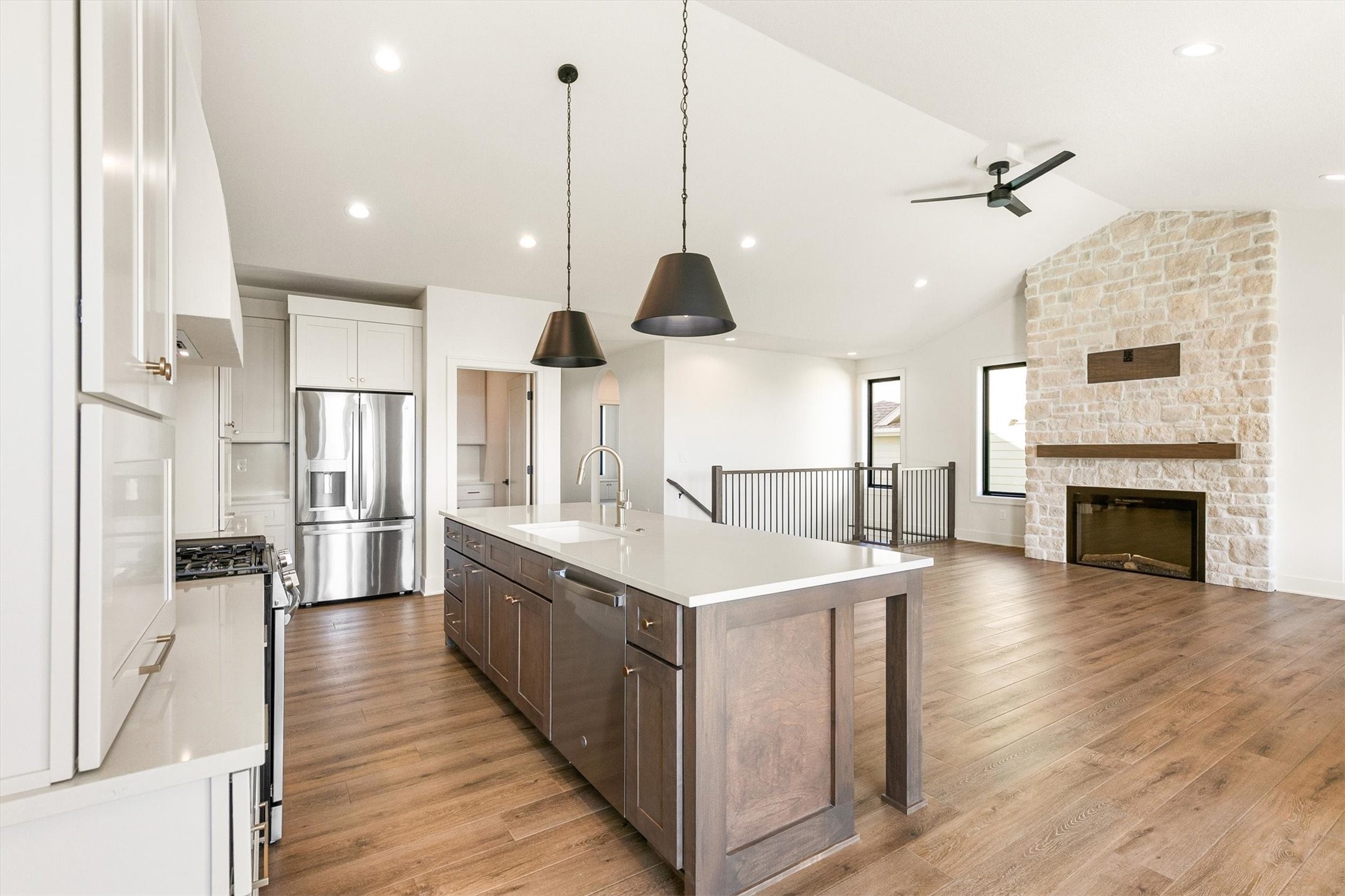 1721 SW Sunset Court