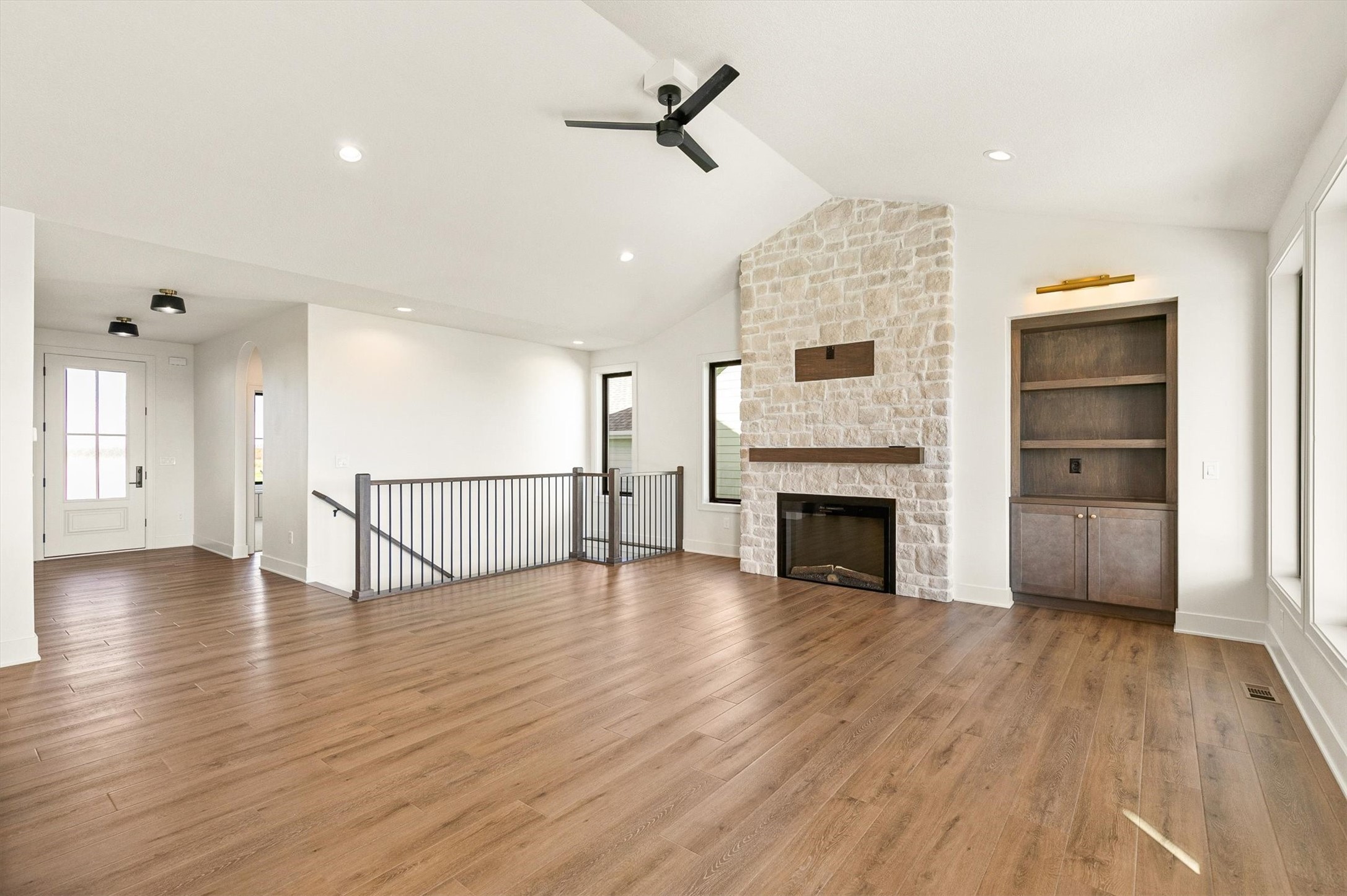 1721 SW Sunset Court