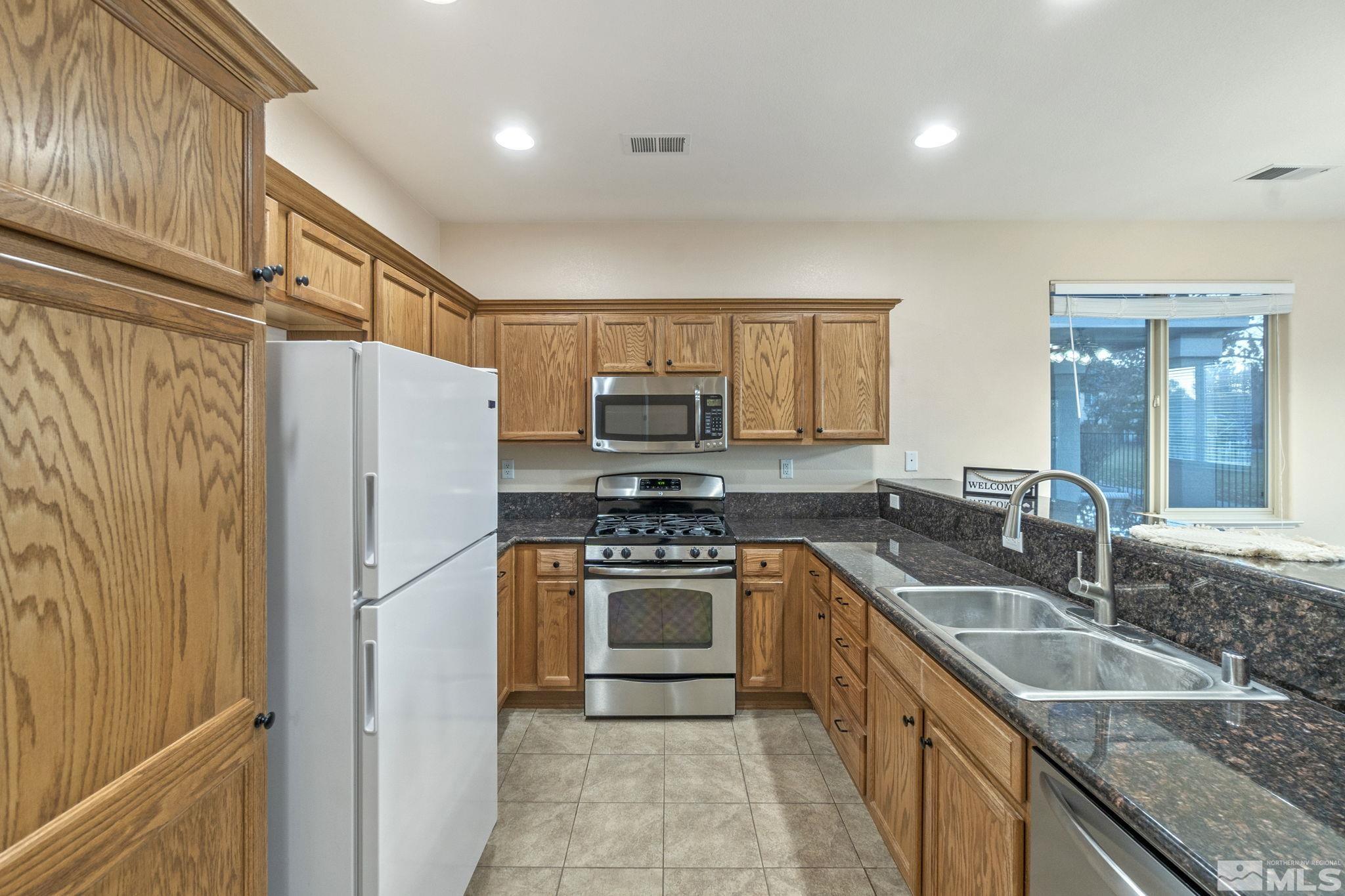 1156 Drake Way