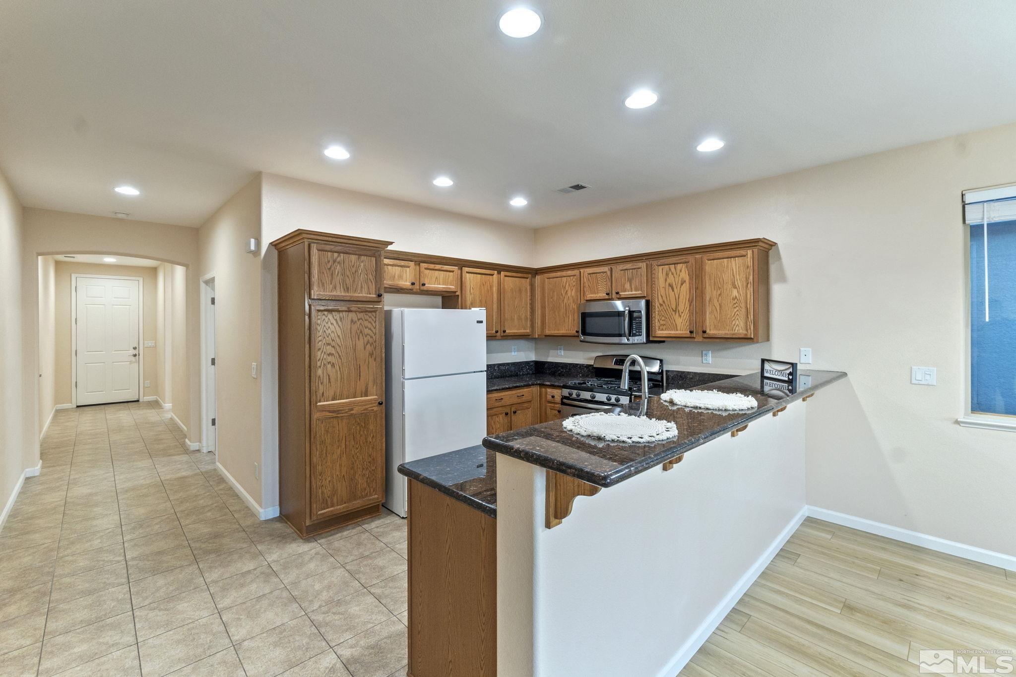 1156 Drake Way