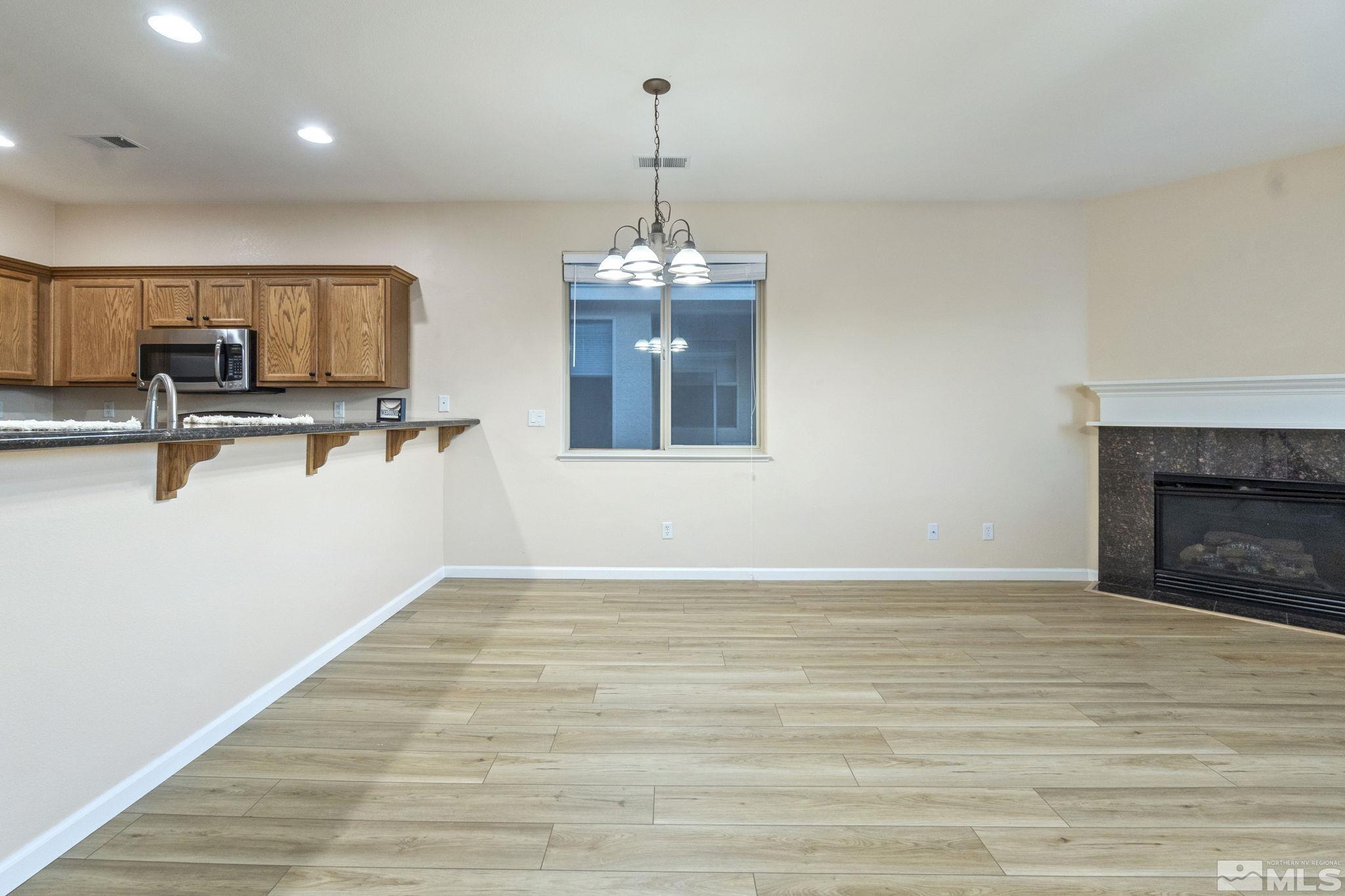 1156 Drake Way
